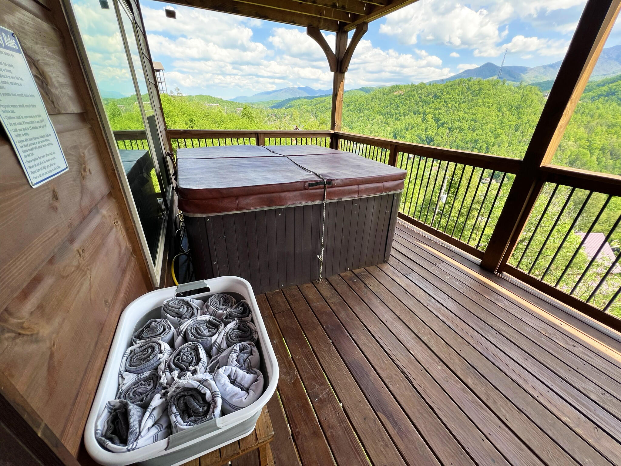 216 W Pinnacle Drive Gatlinburg TN 37738