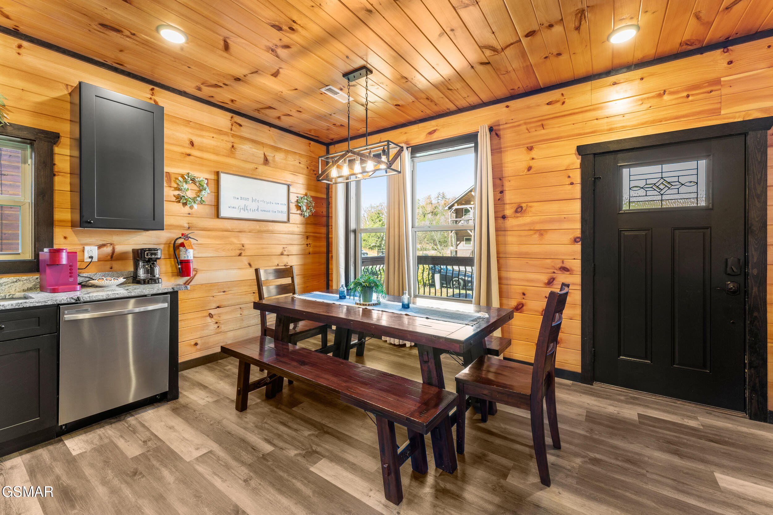 3131 Cherokee Valley Drive Sevierville TN 37862