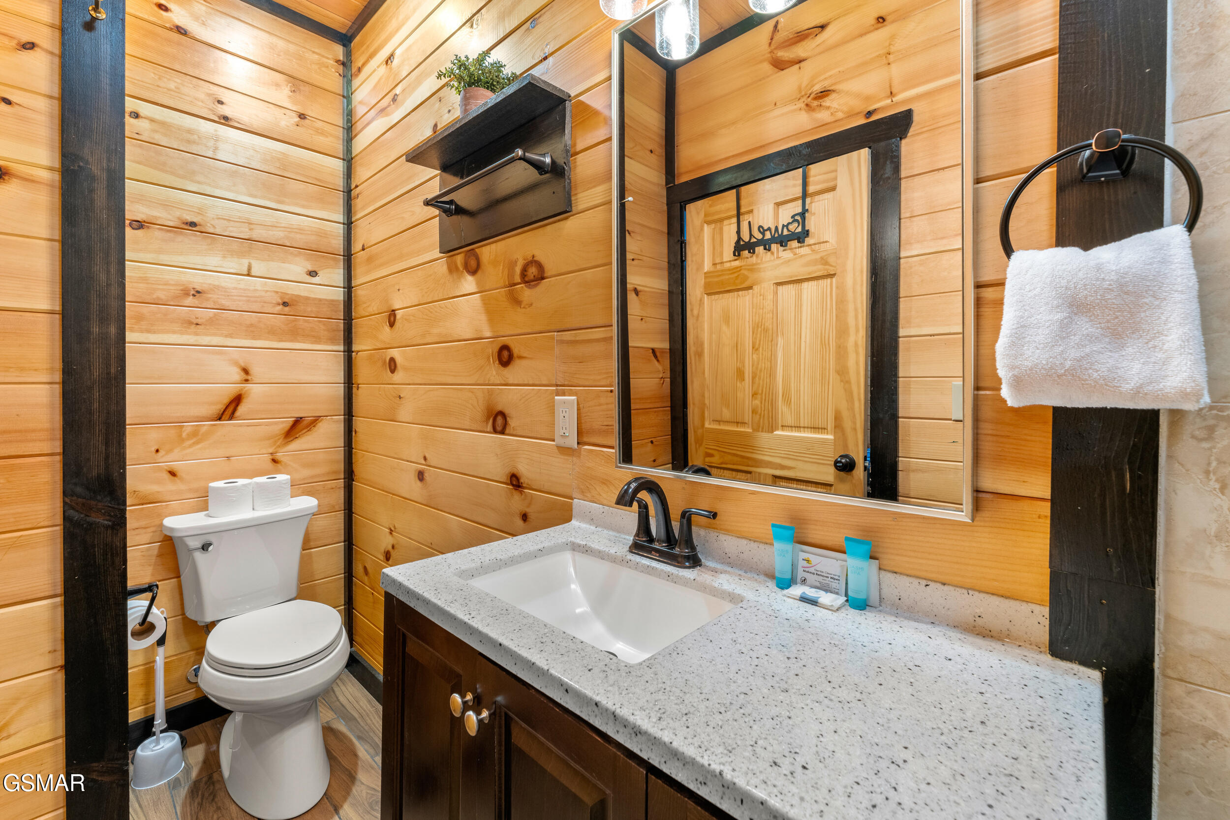 3131 Cherokee Valley Drive Sevierville TN 37862