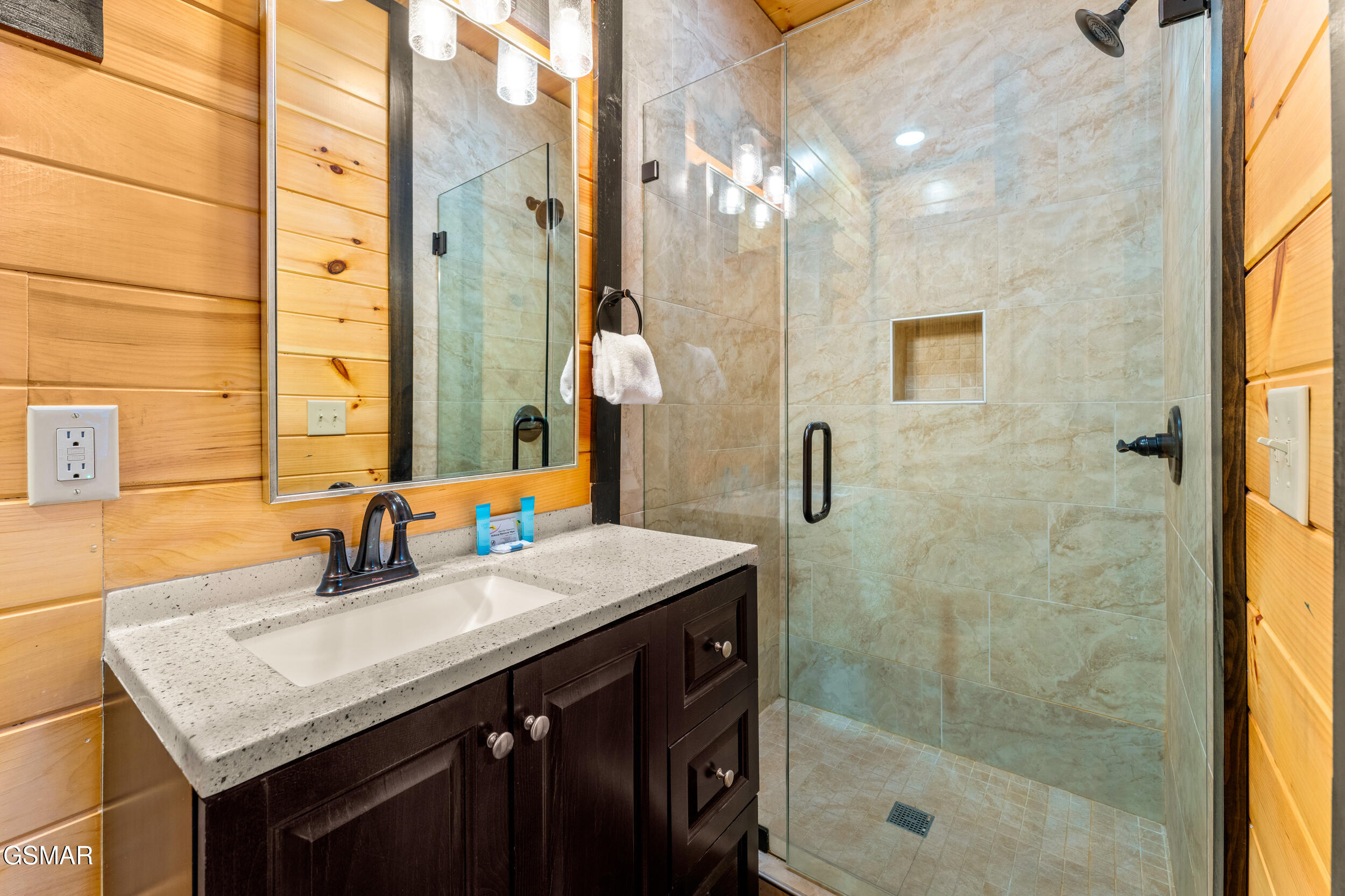 3131 Cherokee Valley Drive Sevierville TN 37862