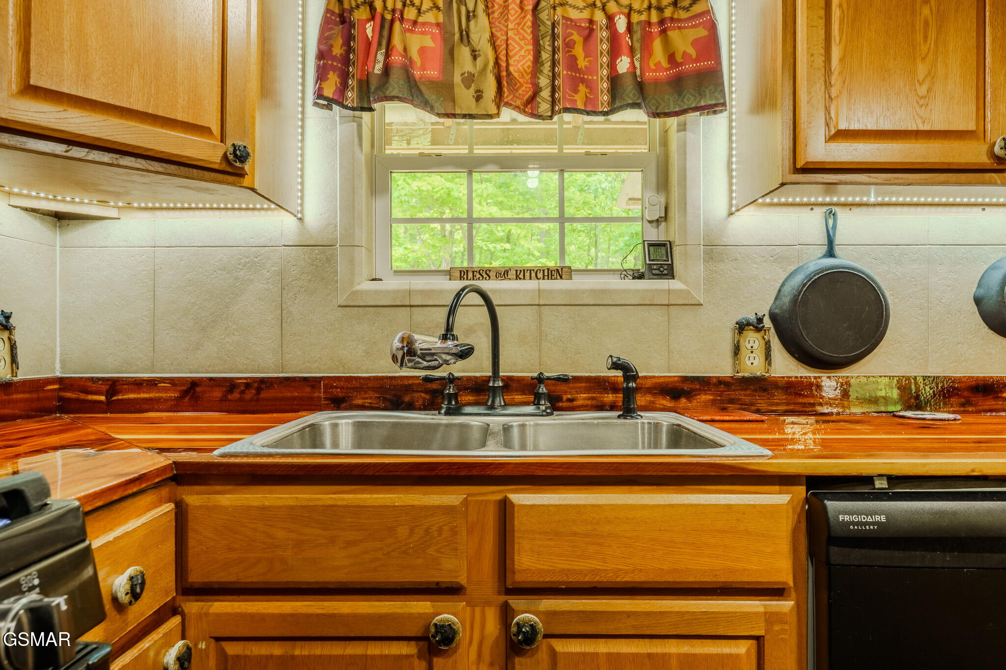 1056 Dudley Drive Sevierville TN 37876