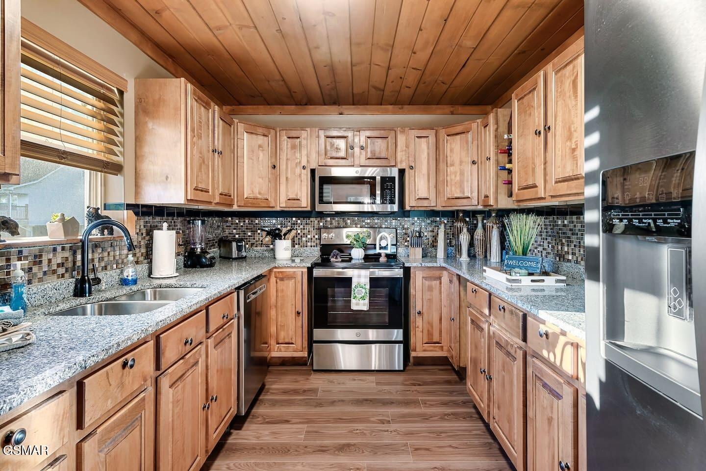 2012 Slippery Rock Circle Sevierville TN 37862