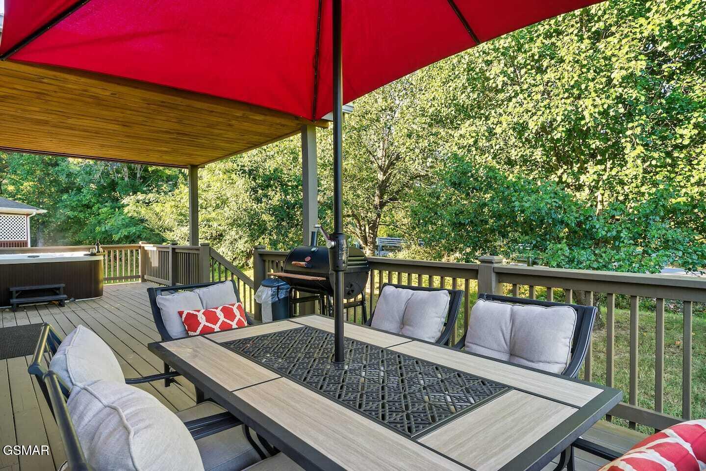 2012 Slippery Rock Circle Sevierville TN 37862