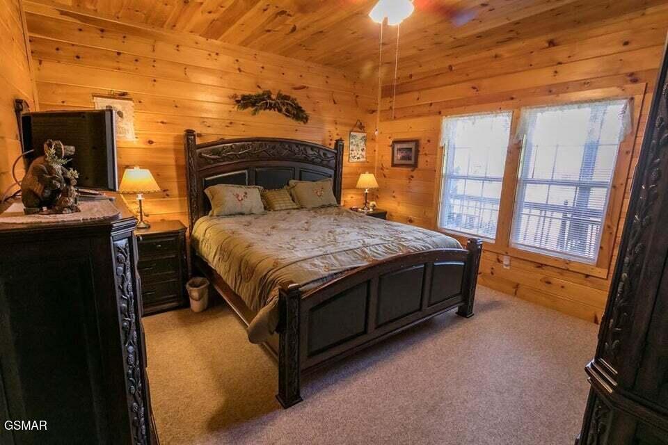 3390 Robeson Road Sevierville TN 37862