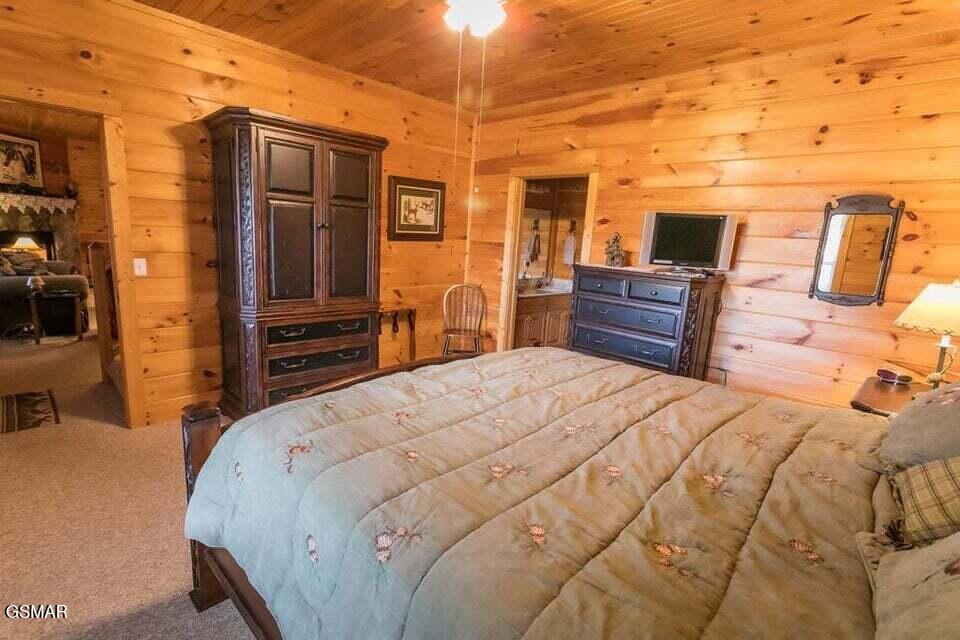 3390 Robeson Road Sevierville TN 37862
