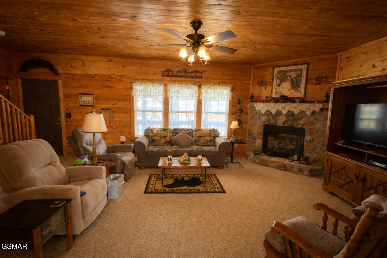 3390 Robeson Road Sevierville TN 37862