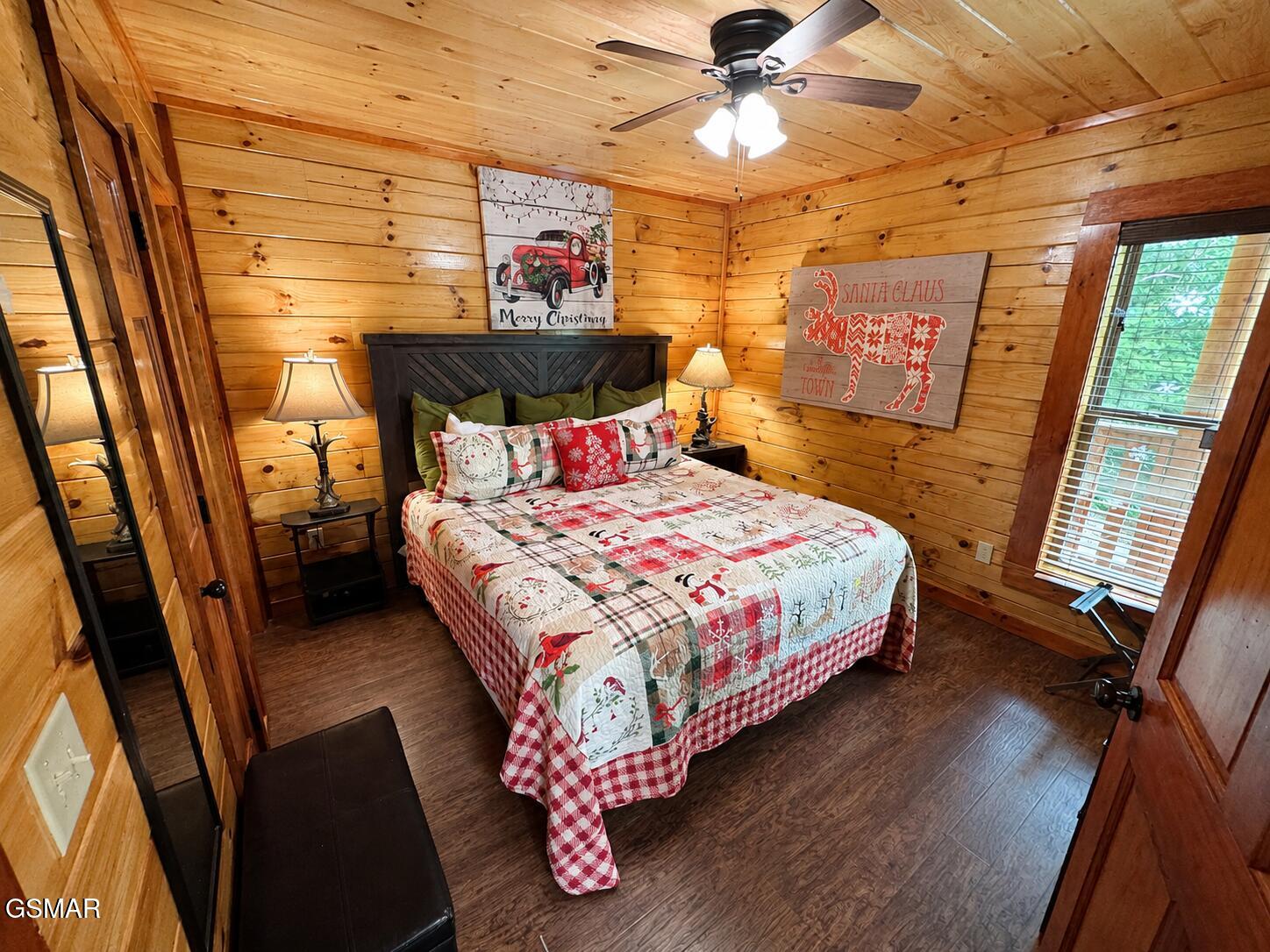 4326 Forest Ridge Way Pigeon Forge TN 37863
