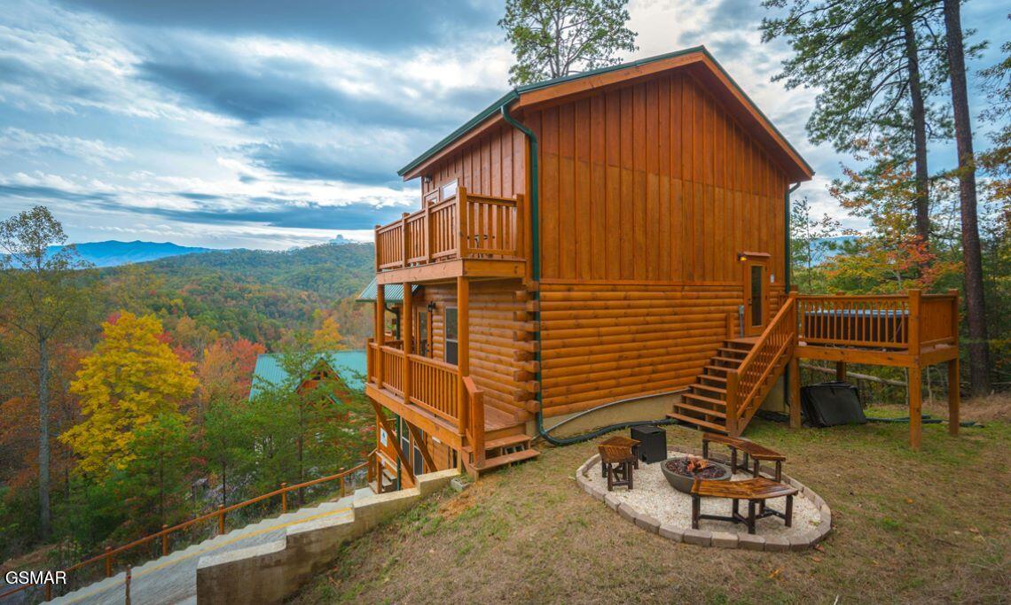 4326 Forest Ridge Way Pigeon Forge TN 37863