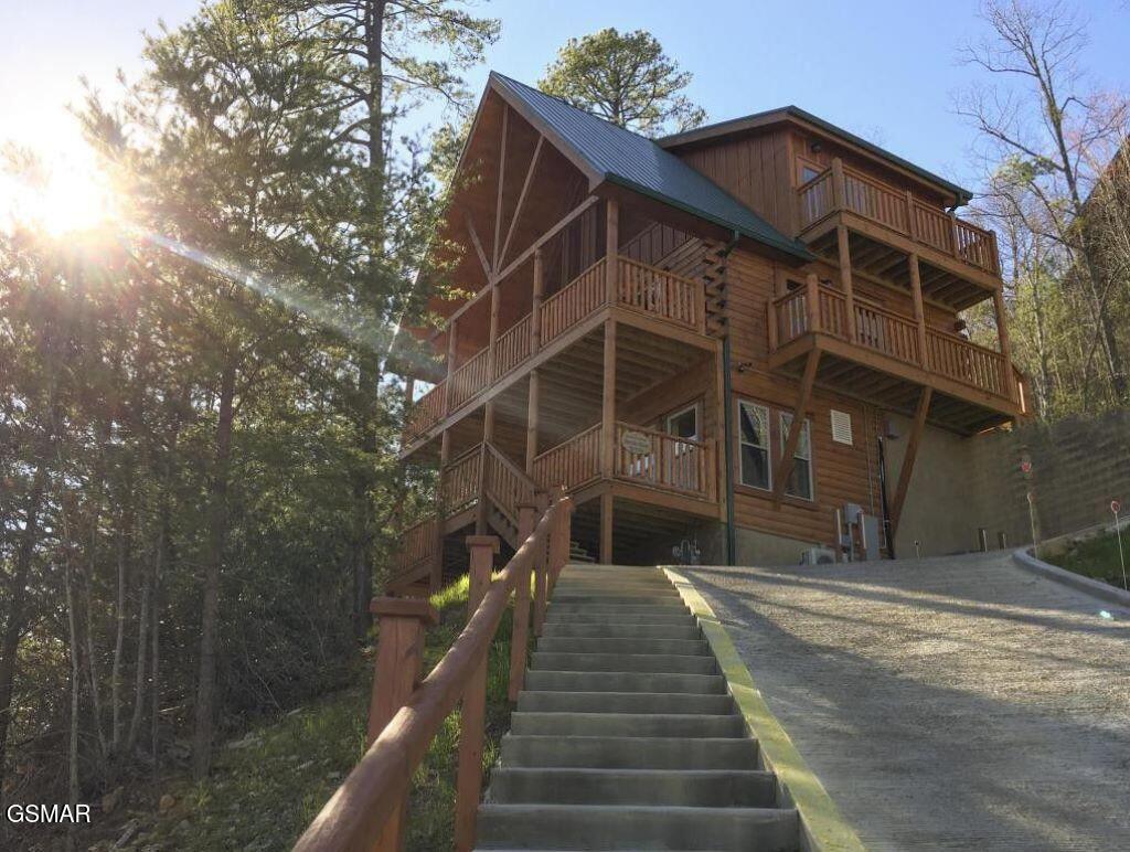 4326 Forest Ridge Way Pigeon Forge TN 37863