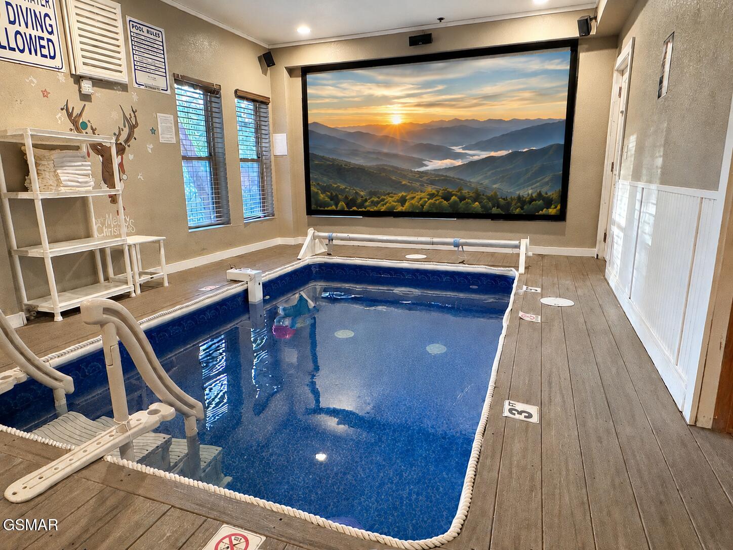 4326 Forest Ridge Way Pigeon Forge TN 37863