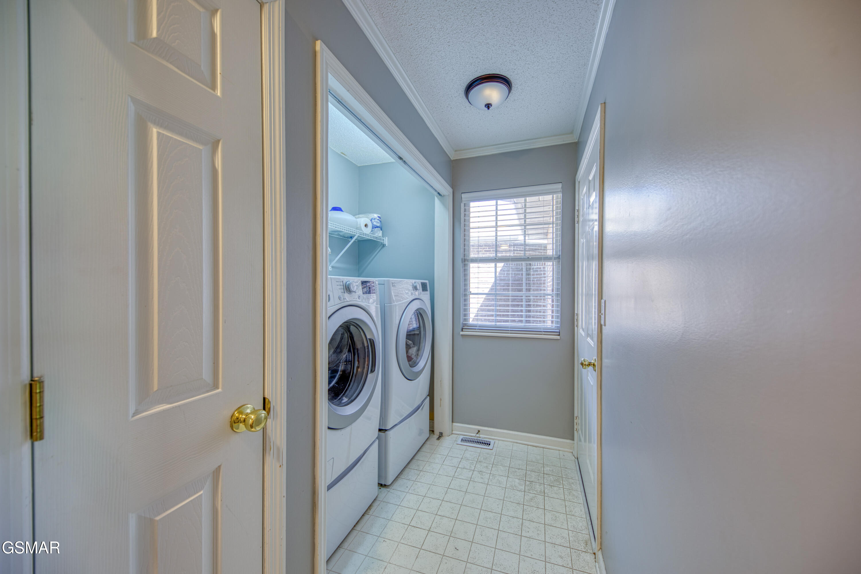 180 Hidden Oaks Lane Lenoir City TN 37772