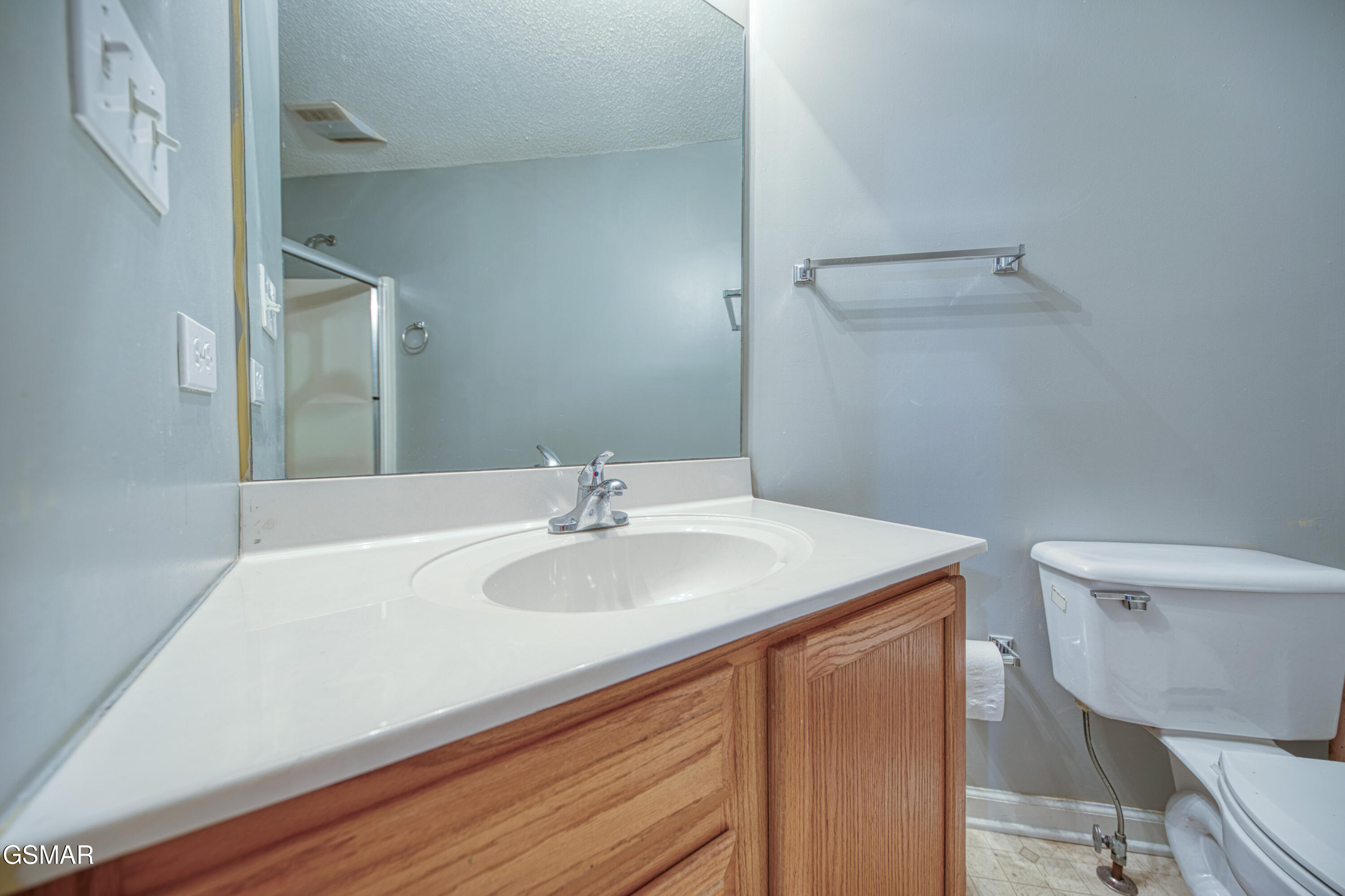 180 Hidden Oaks Lane Lenoir City TN 37772