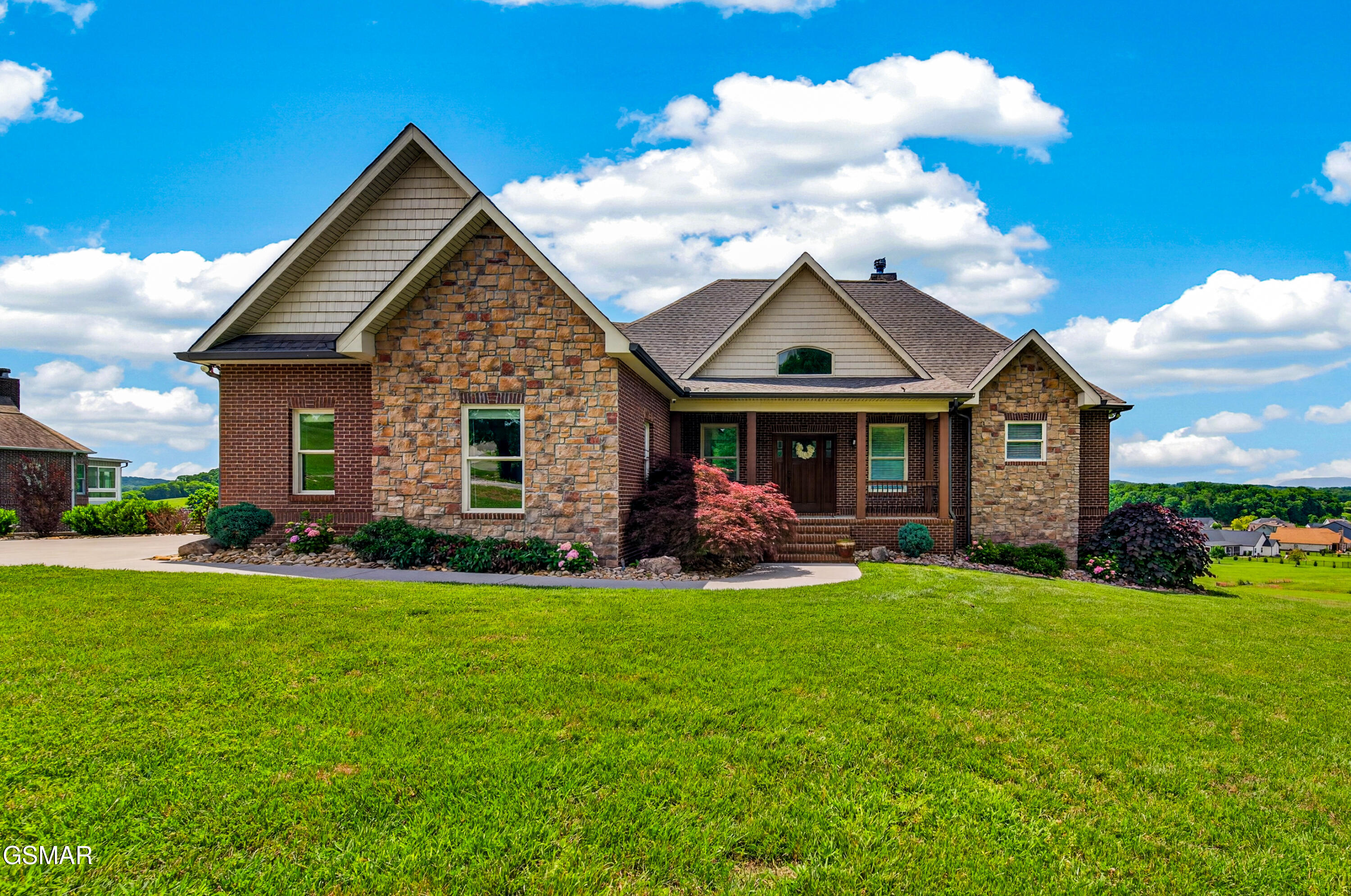 2655 Boston Chase Road Kodak TN 37764