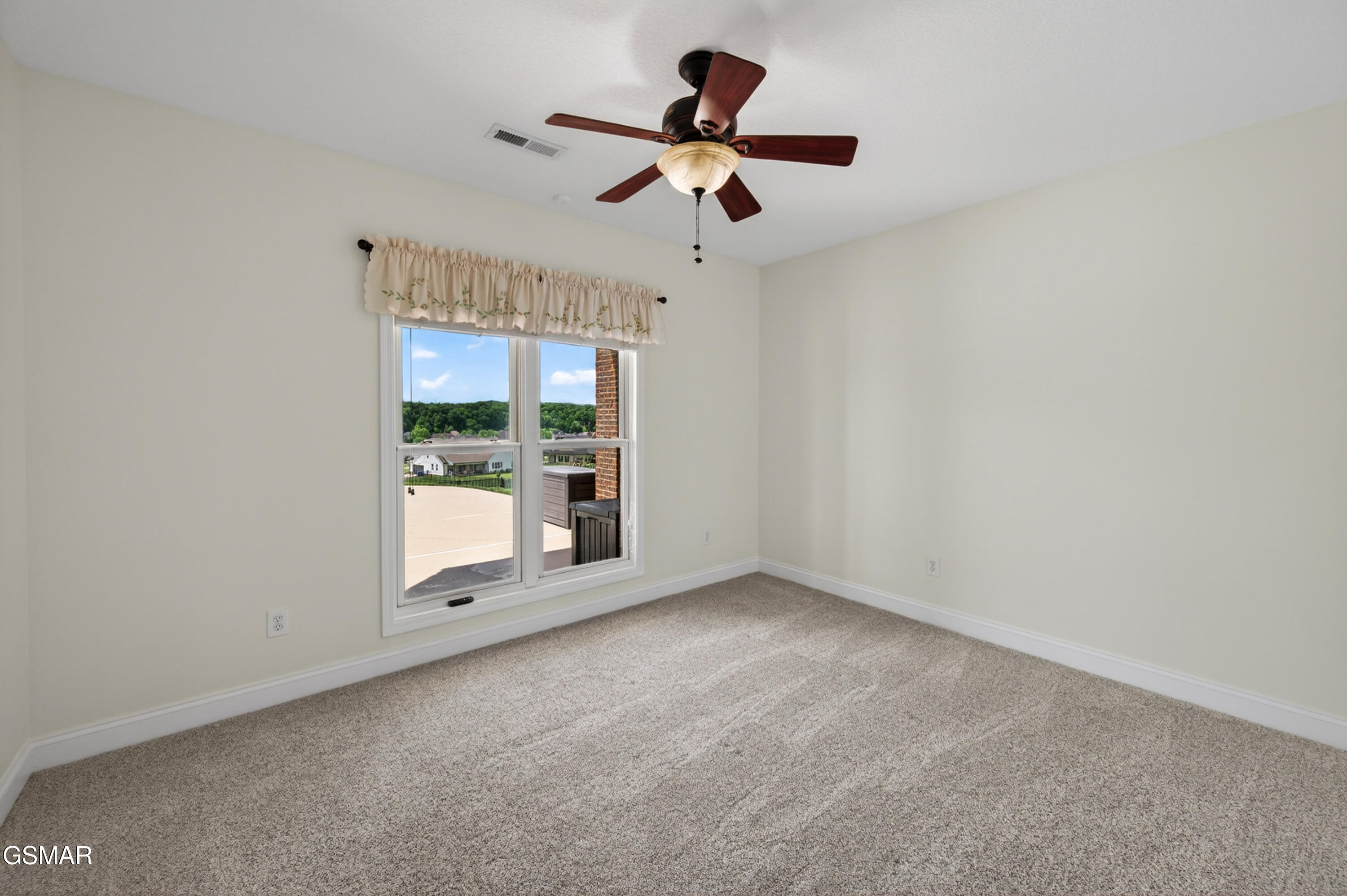 2655 Boston Chase Road Kodak TN 37764