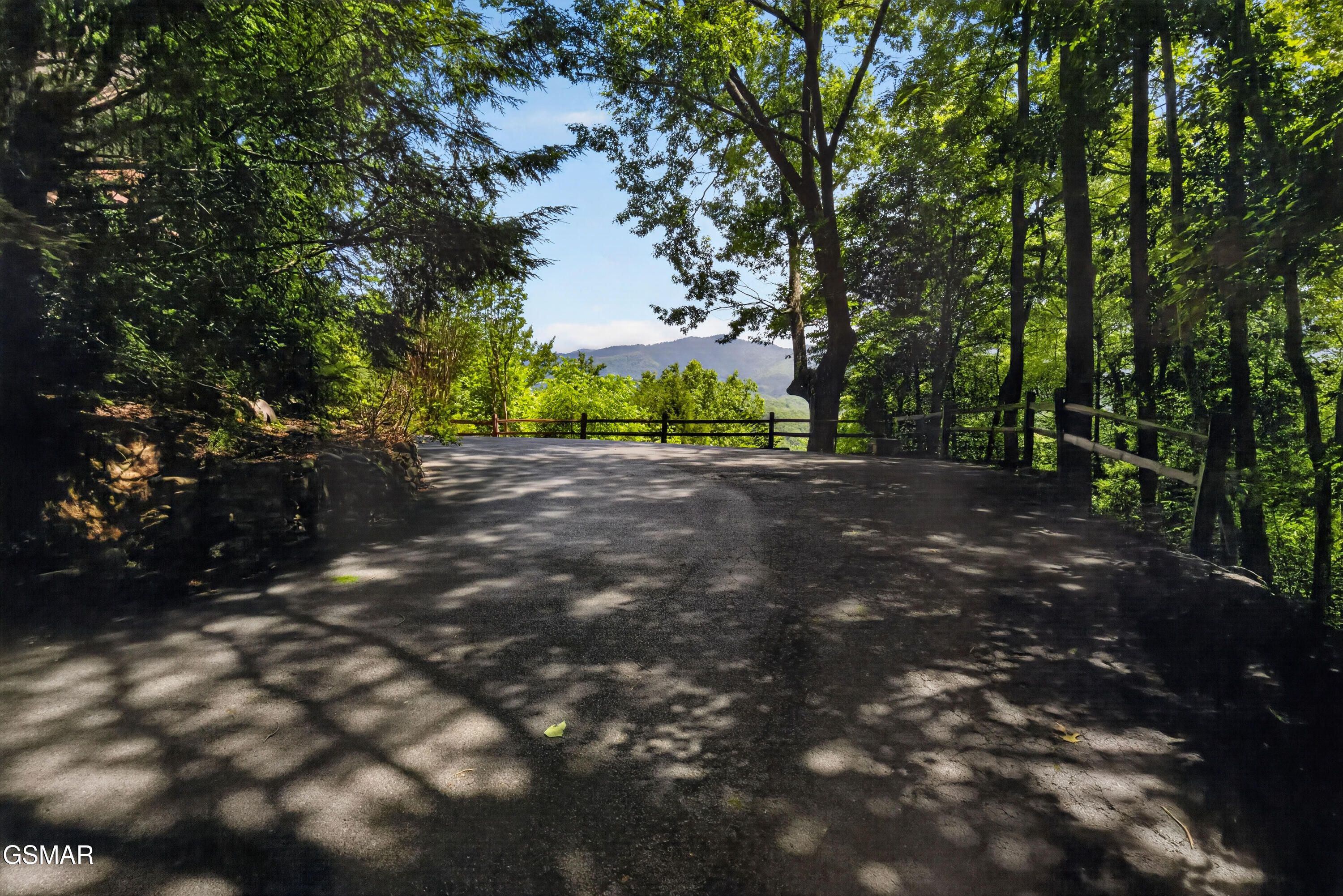549 Geneva Lane Gatlinburg TN 37738