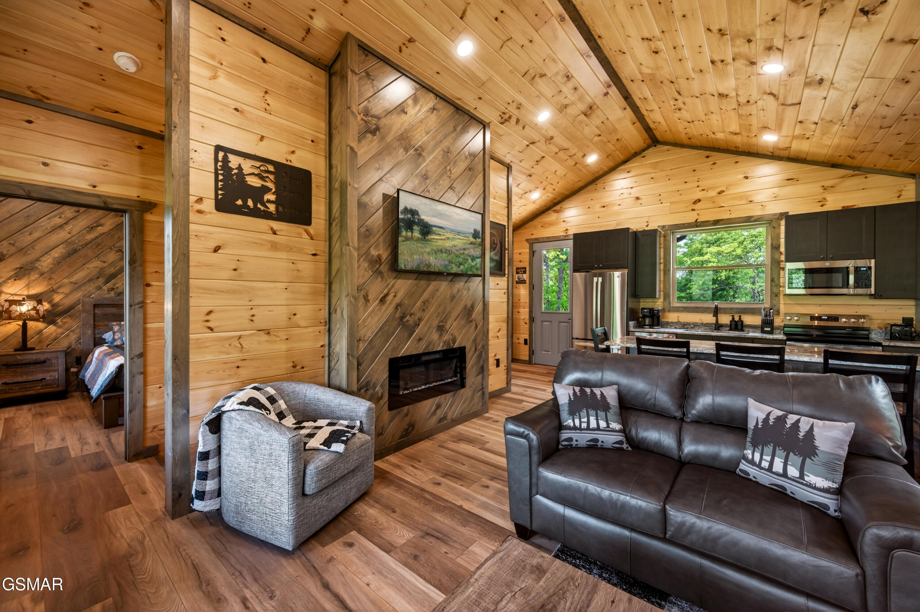 756 Ski View Lane Sevierville TN 37876
