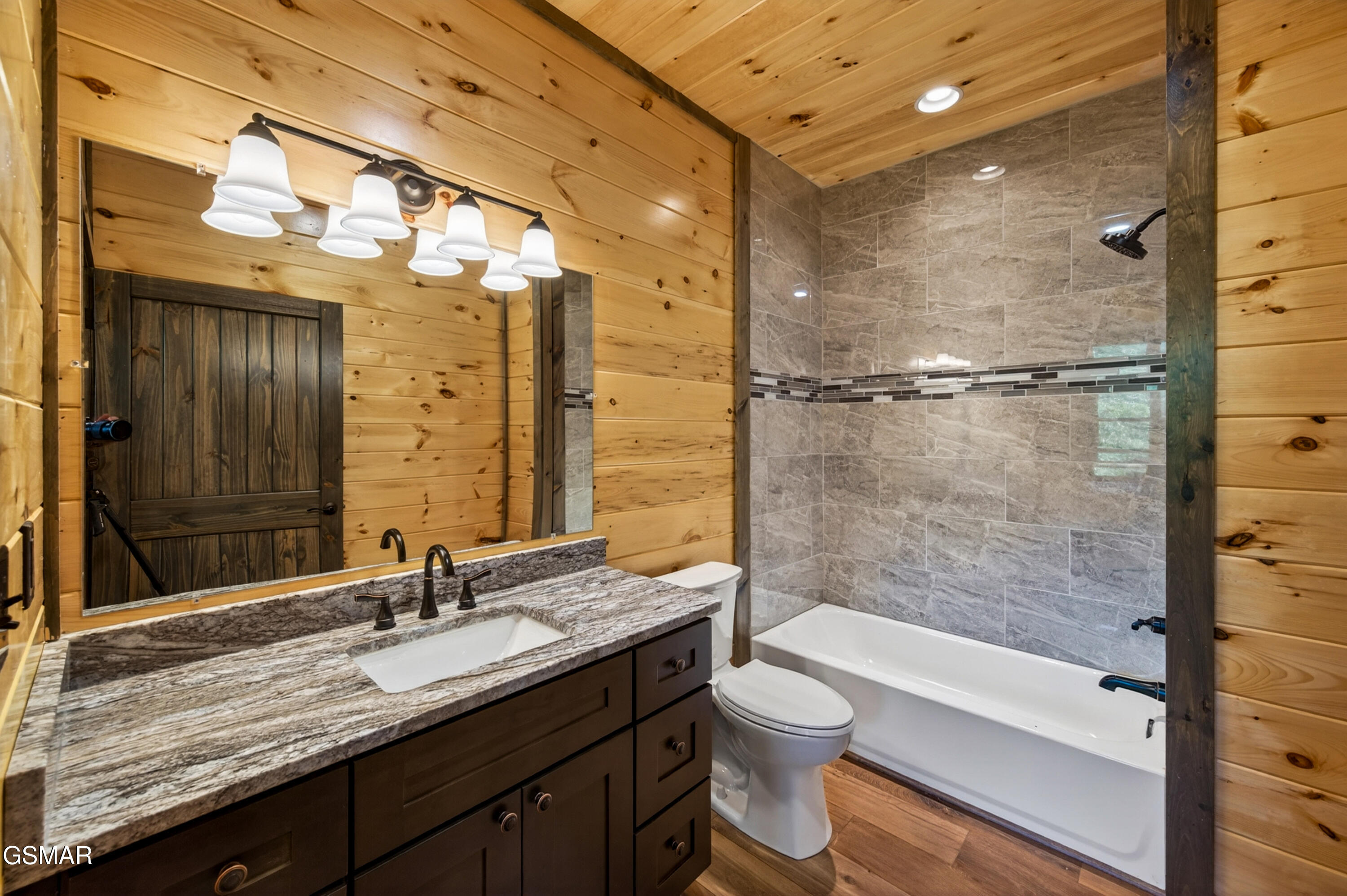 756 Ski View Lane Sevierville TN 37876