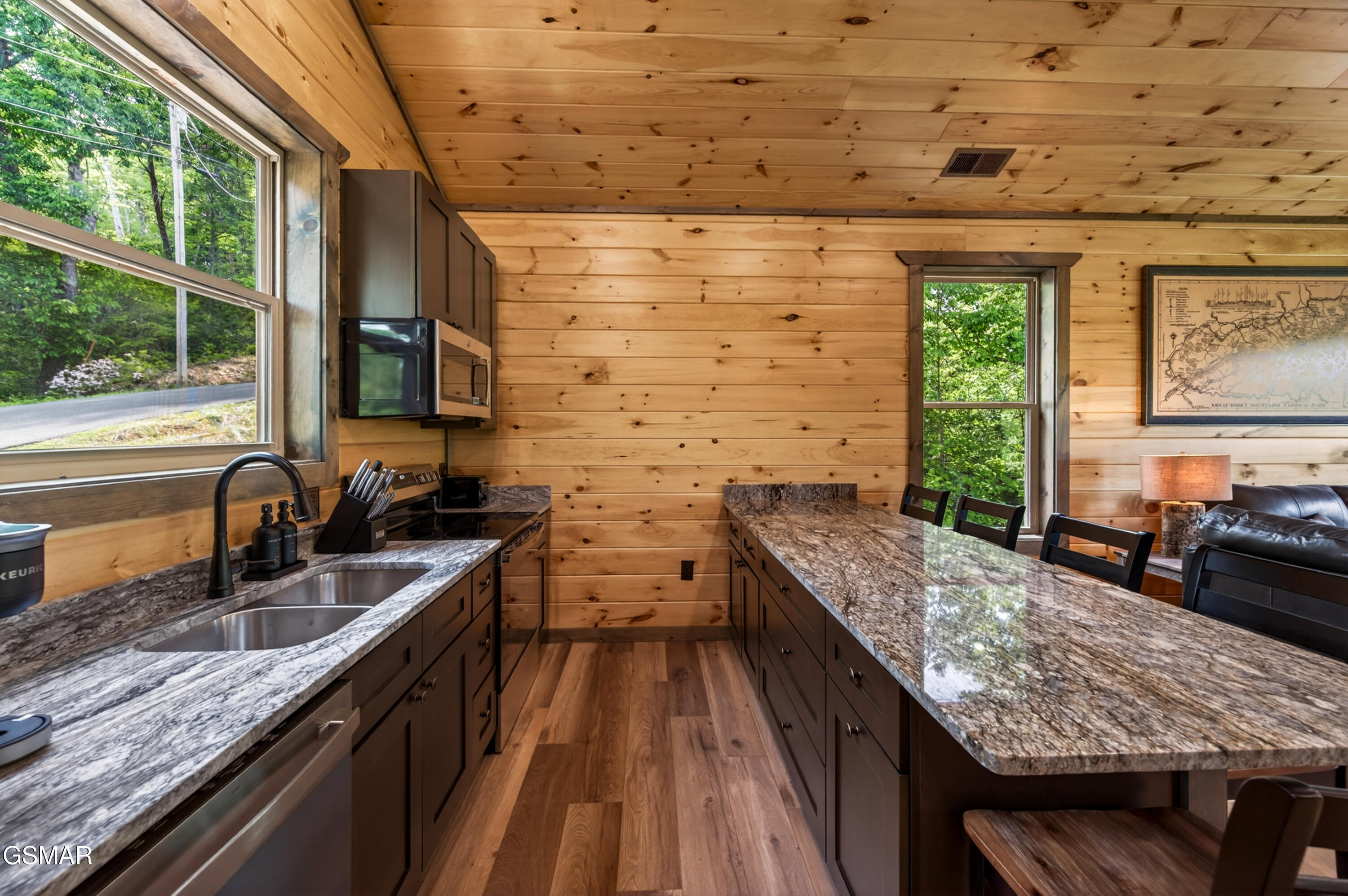 756 Ski View Lane Sevierville TN 37876
