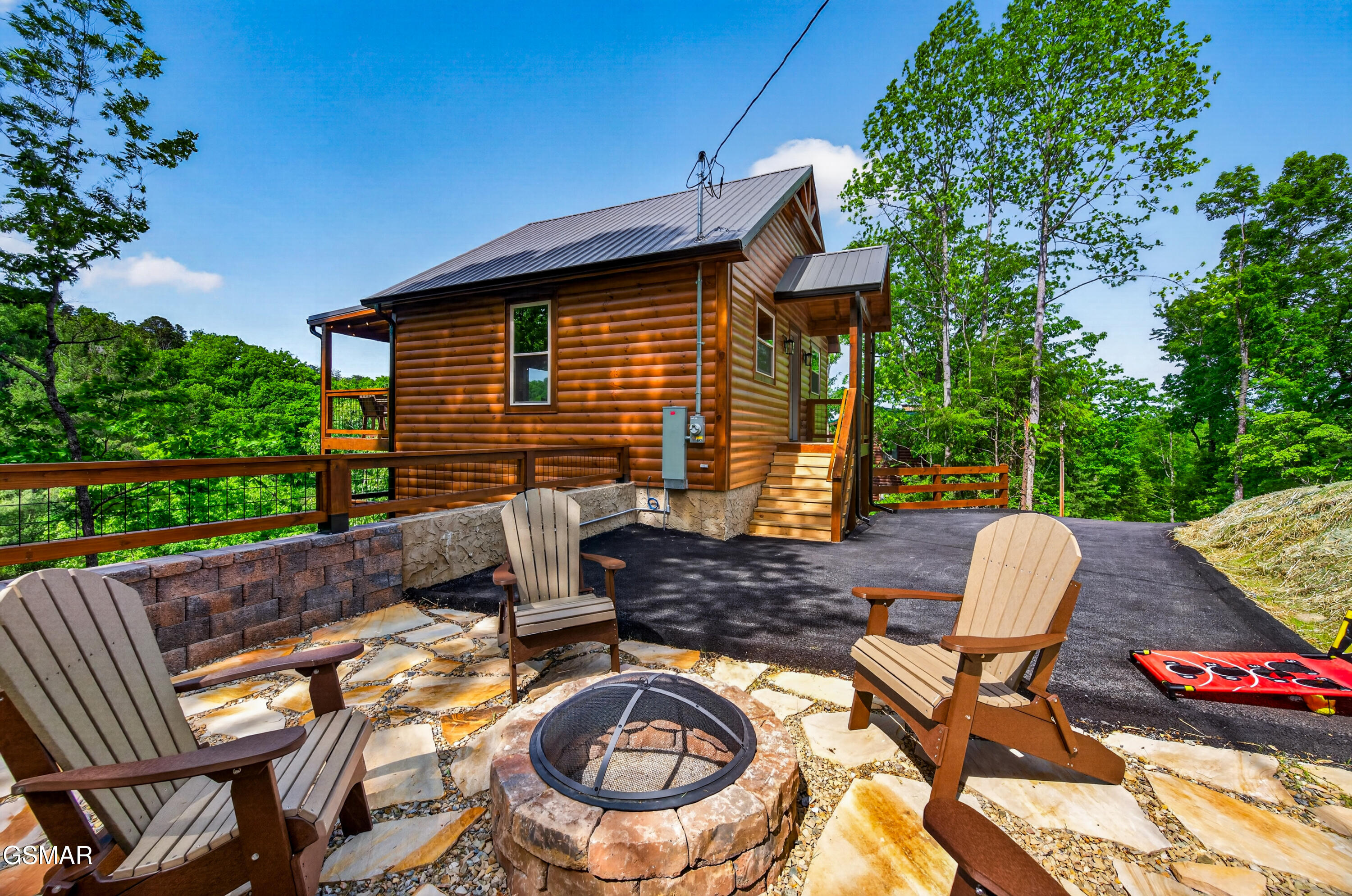 756 Ski View Lane Sevierville TN 37876