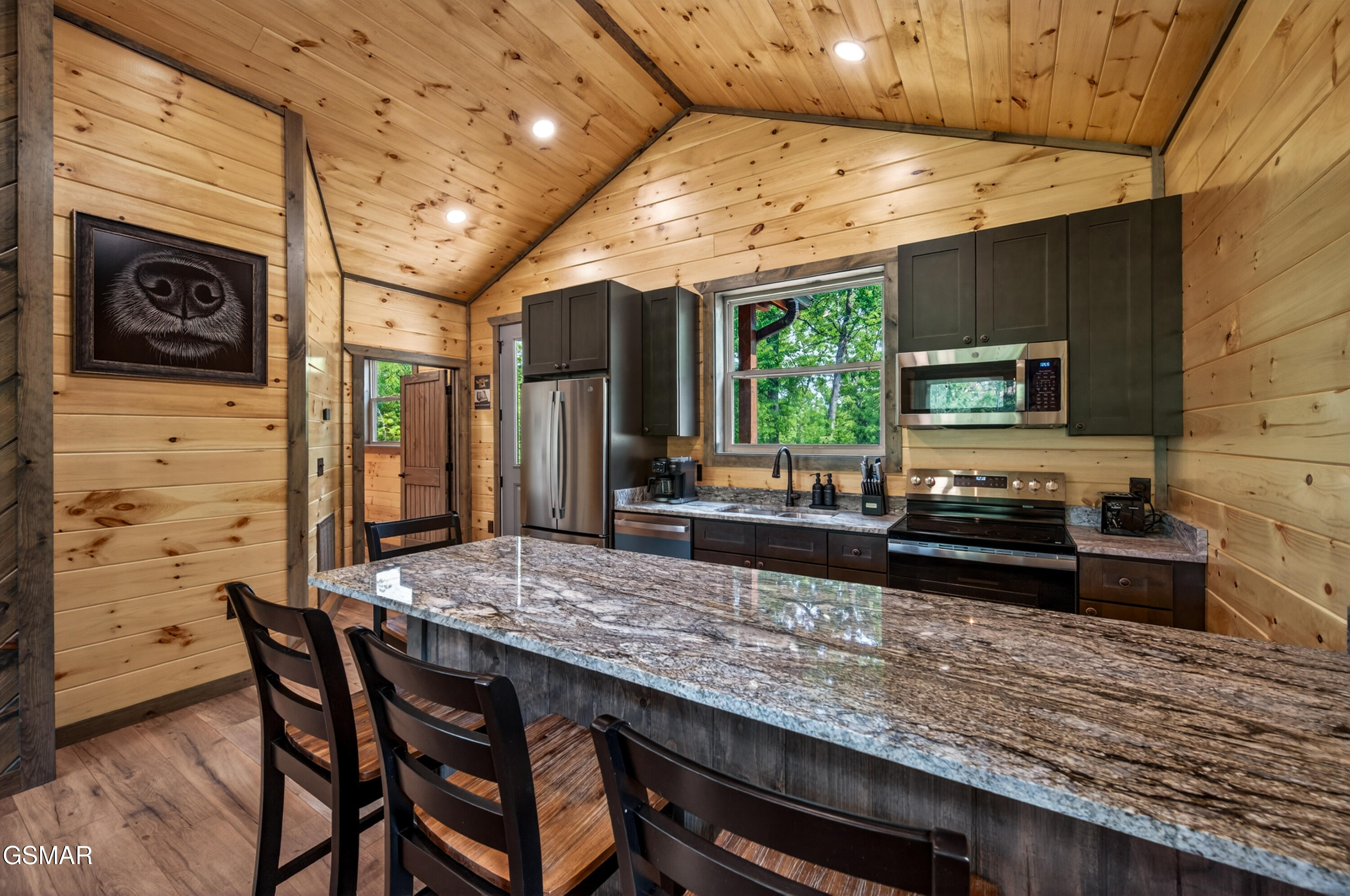 756 Ski View Lane Sevierville TN 37876