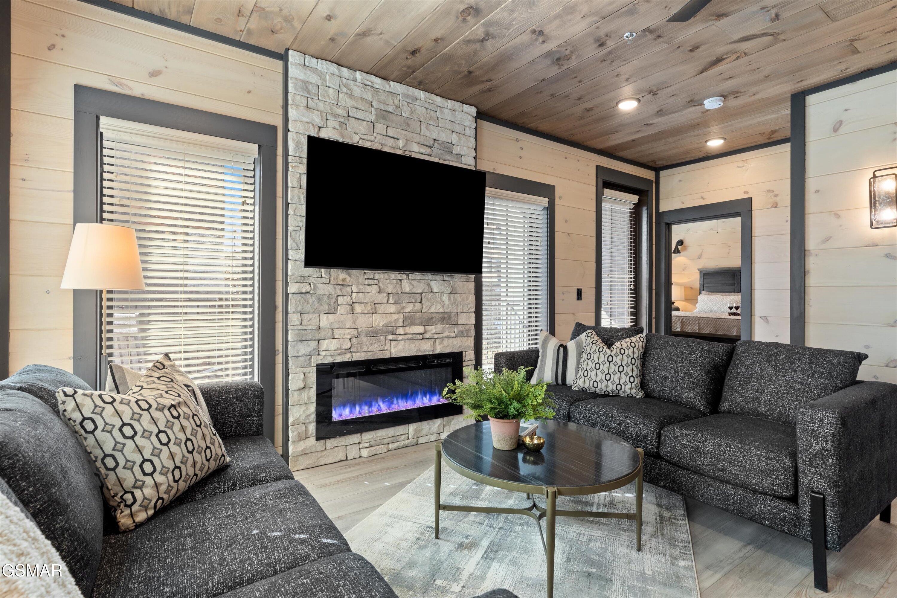 327 Rambling Creek Way Sevierville TN 37862