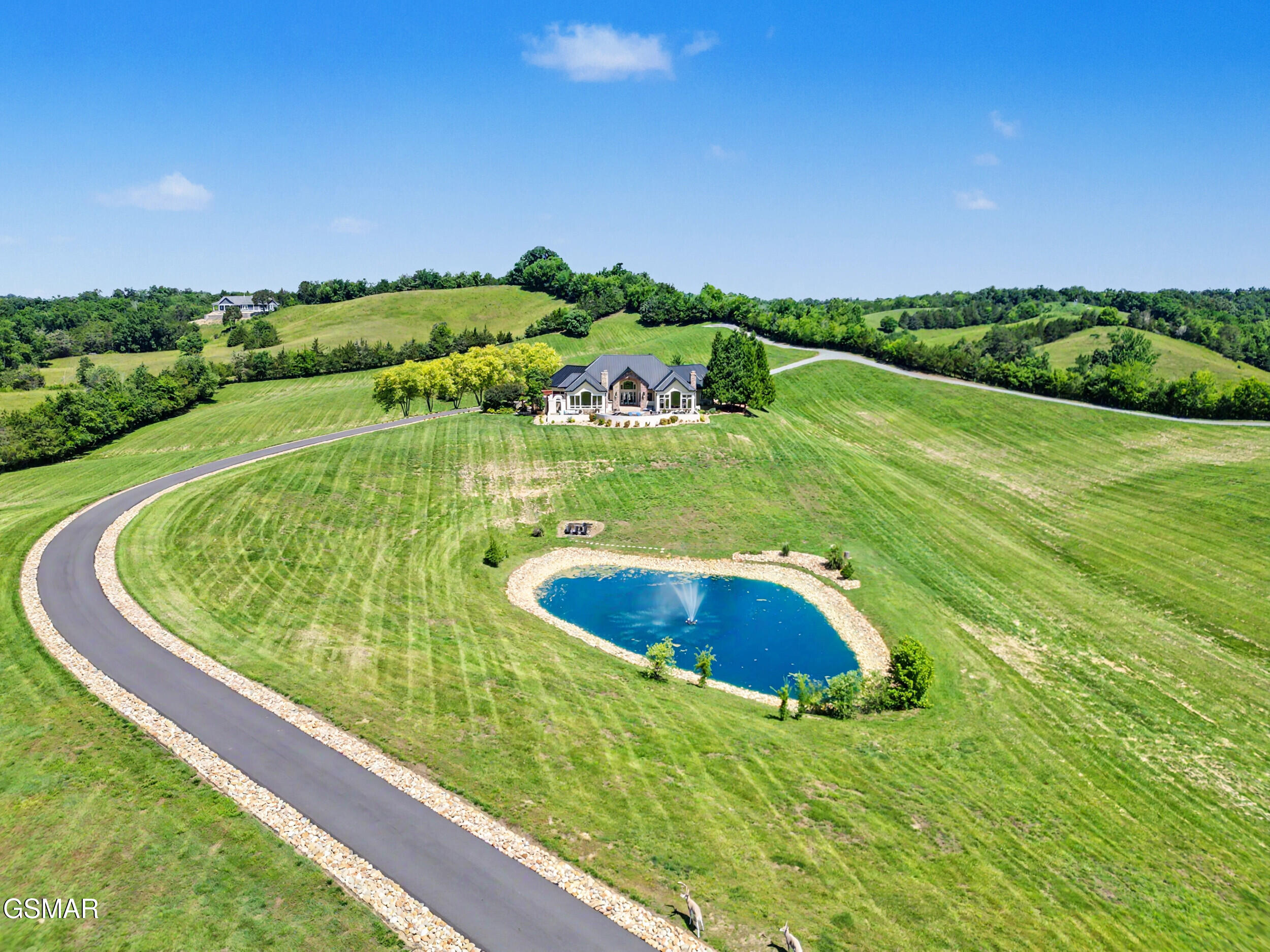 2640 E Walnut Grove Road Sevierville TN 37876