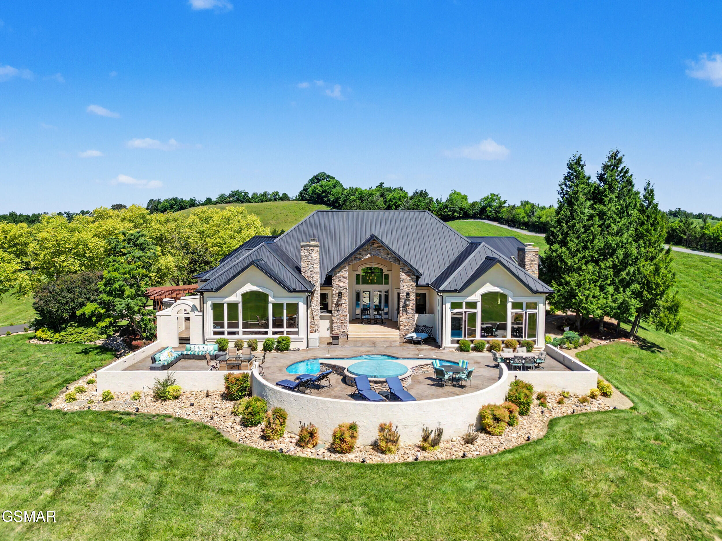 2640 E Walnut Grove Road Sevierville TN 37876
