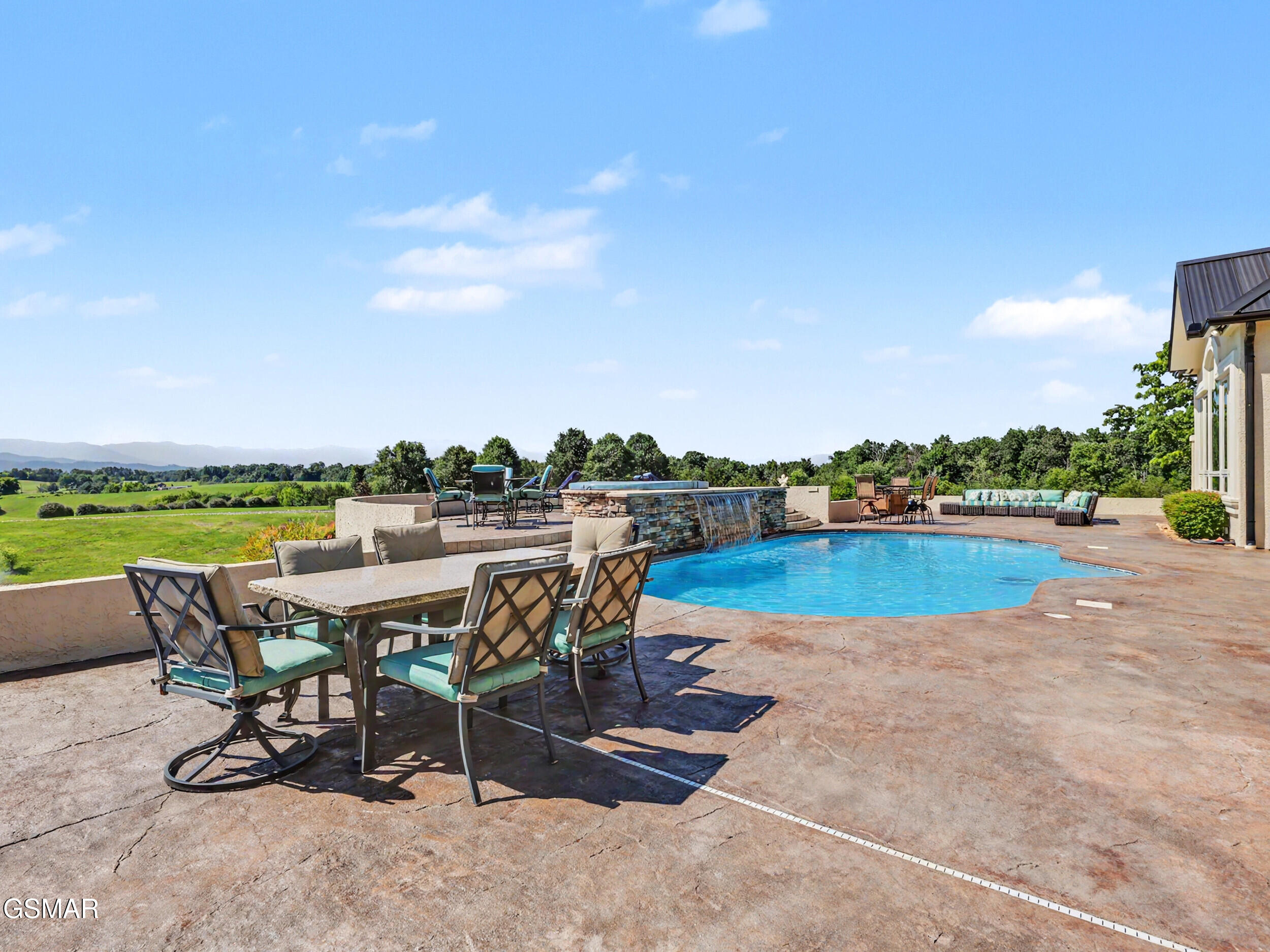 2640 E Walnut Grove Road Sevierville TN 37876