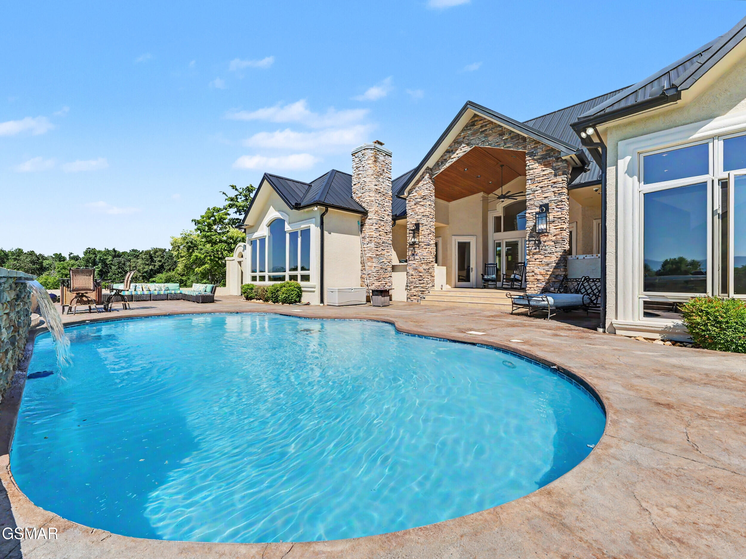 2640 E Walnut Grove Road Sevierville TN 37876