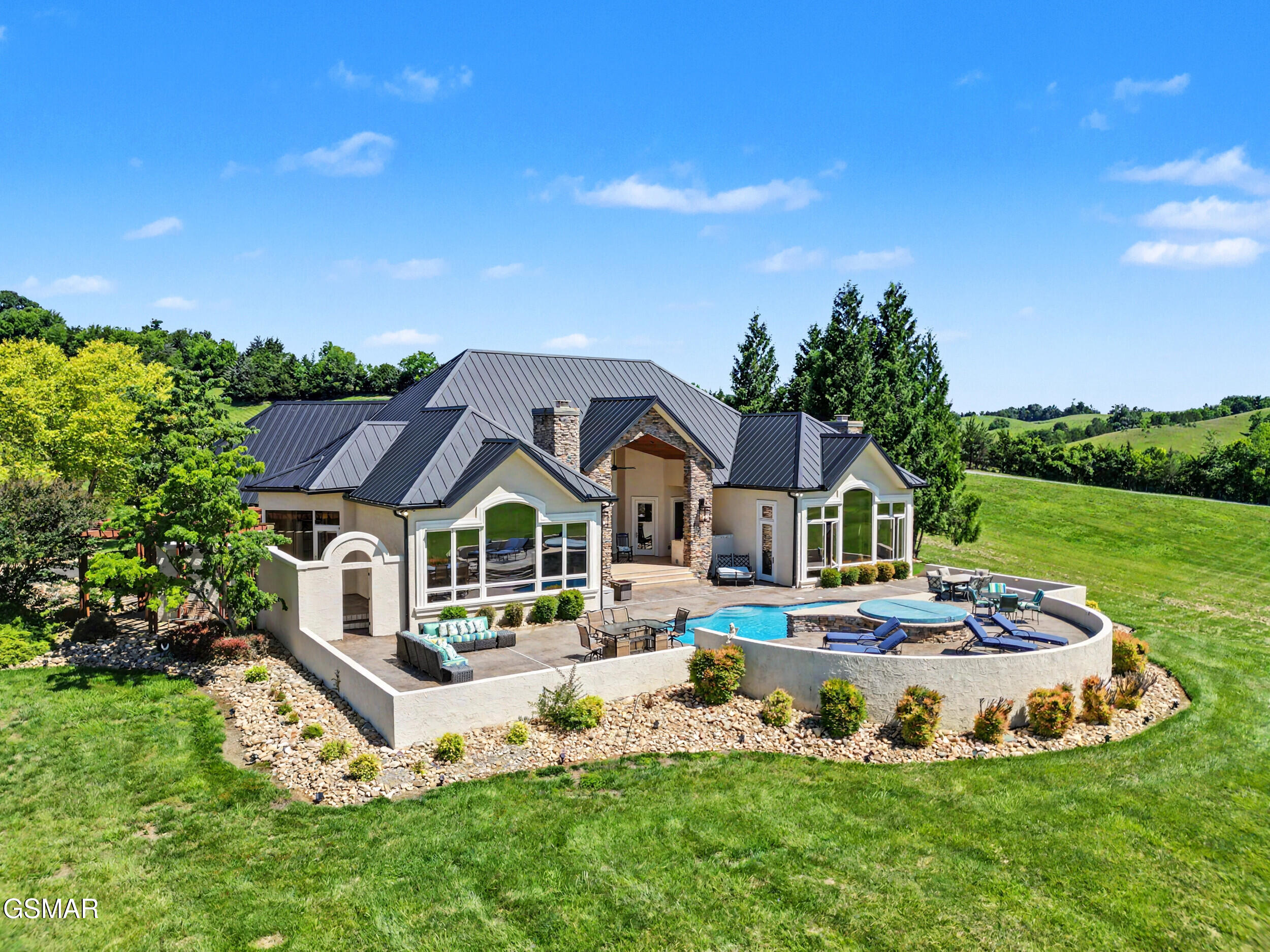 2640 E Walnut Grove Road Sevierville TN 37876