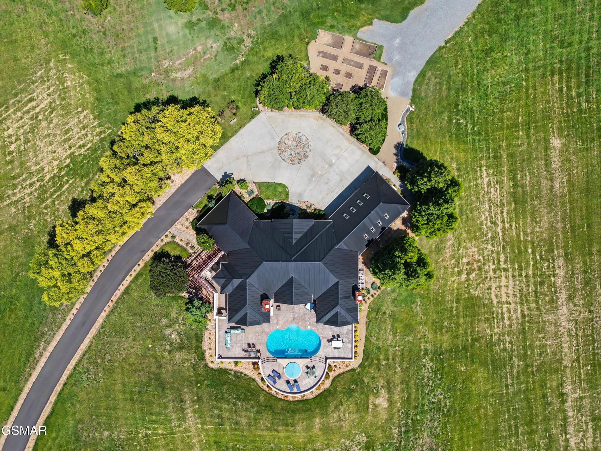 2640 E Walnut Grove Road Sevierville TN 37876