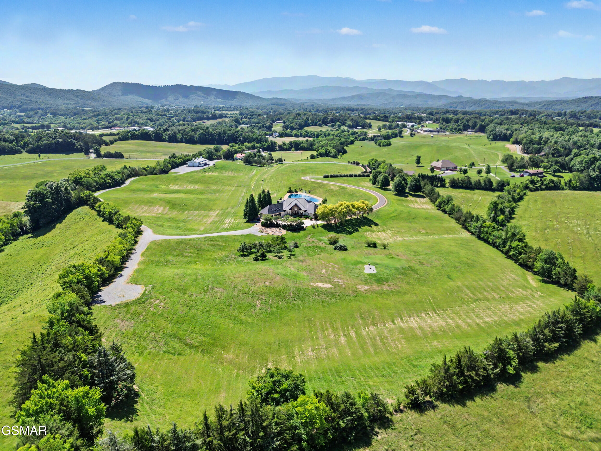 2640 E Walnut Grove Road Sevierville TN 37876