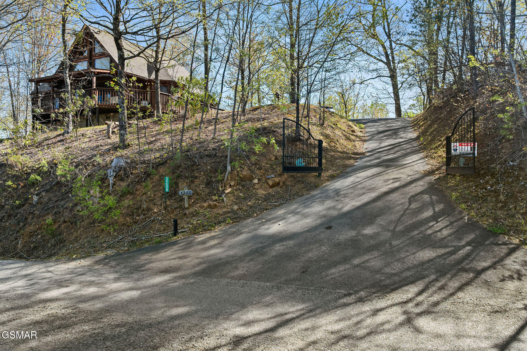 3208 Emerald Springs Loop Sevierville TN 37862