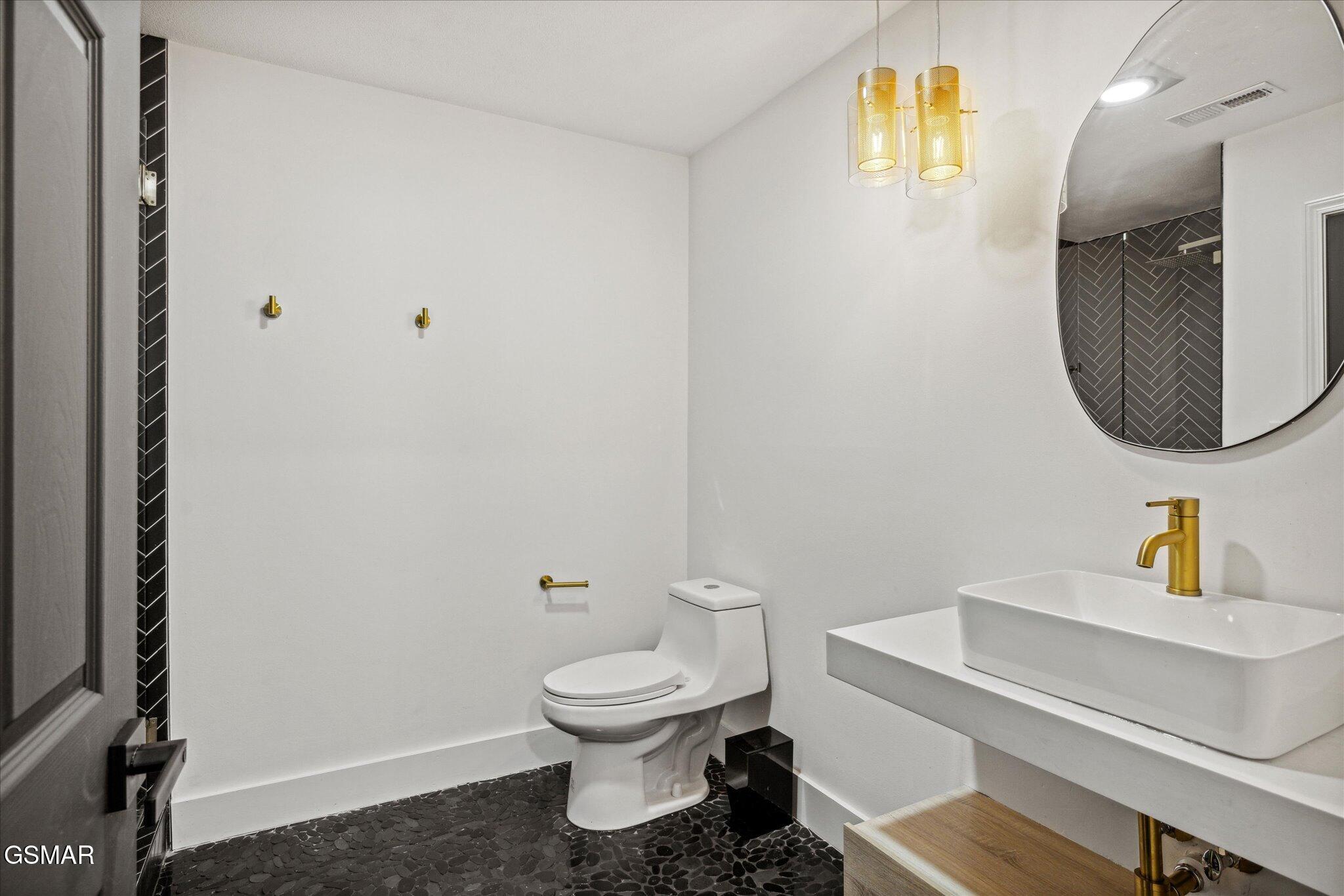 2210 Woodcock Trail Sevierville TN 37876