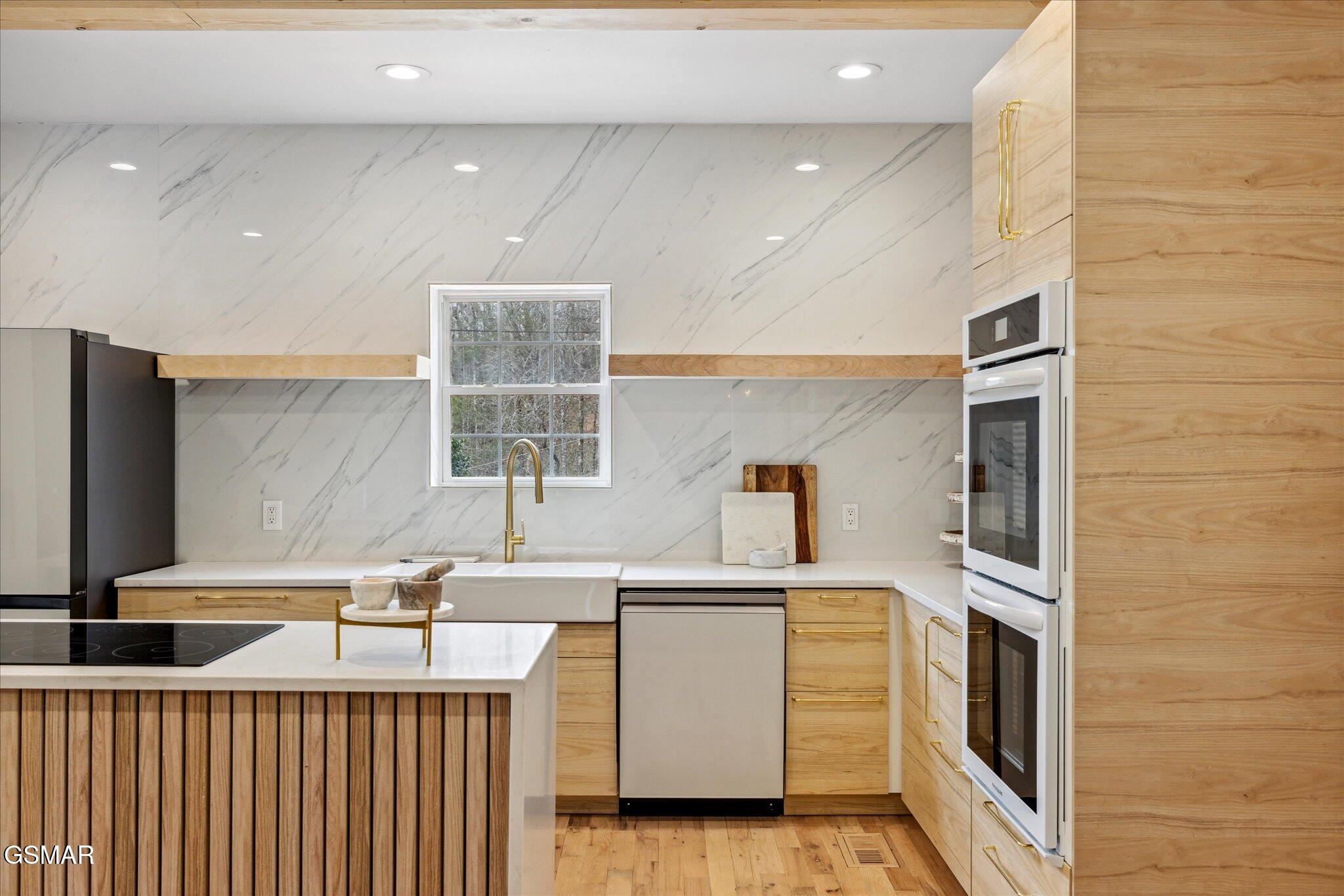 2210 Woodcock Trail Sevierville TN 37876