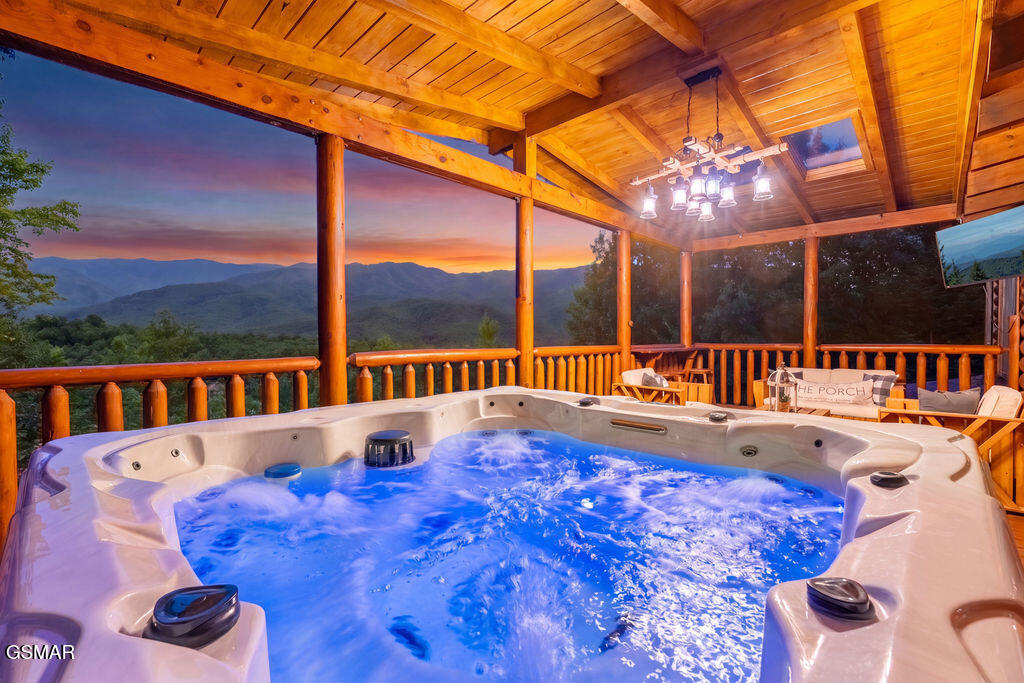 556 Thissa Way Gatlinburg TN 37738
