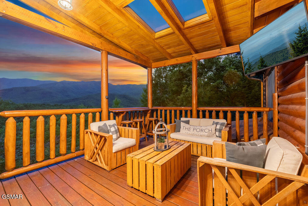 556 Thissa Way Gatlinburg TN 37738