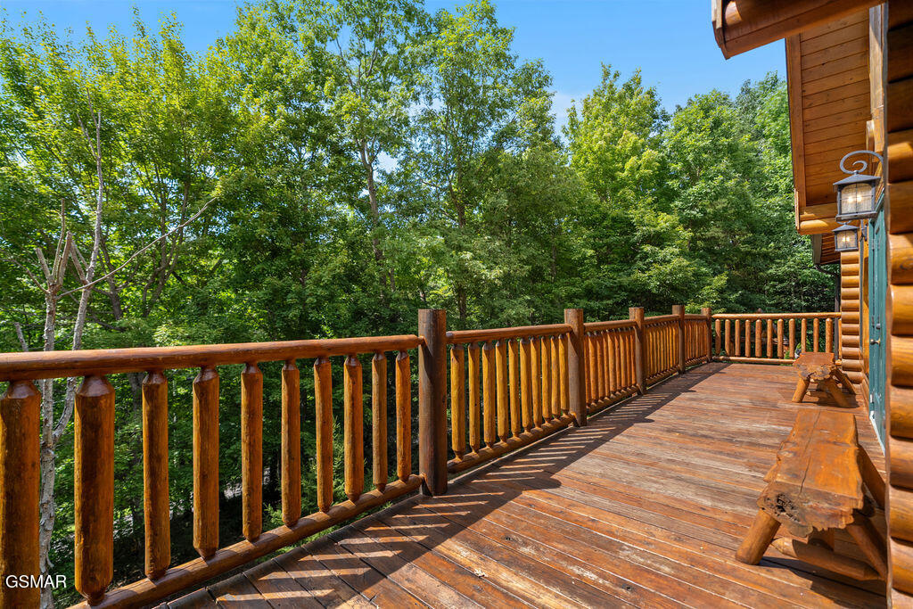 556 Thissa Way Gatlinburg TN 37738