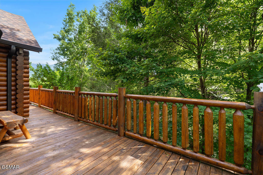 556 Thissa Way Gatlinburg TN 37738