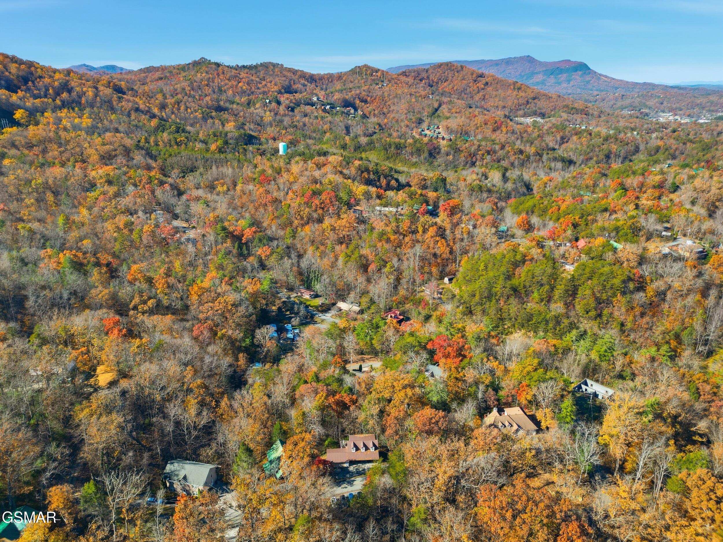 644 Monte Wood Circle Pigeon Forge TN 37863
