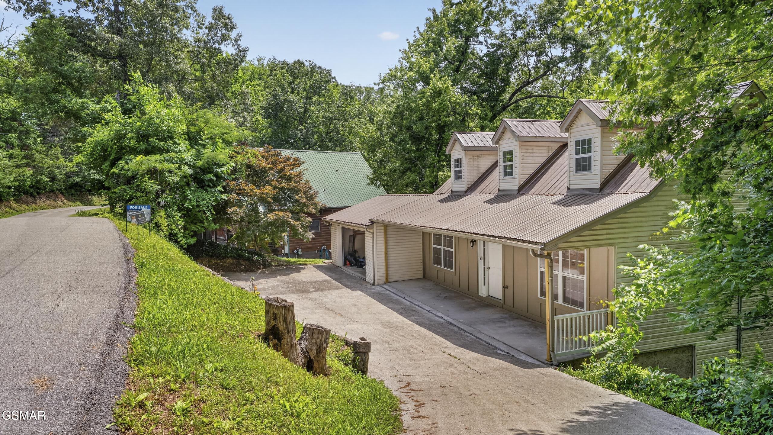 644 Monte Wood Circle Pigeon Forge TN 37863