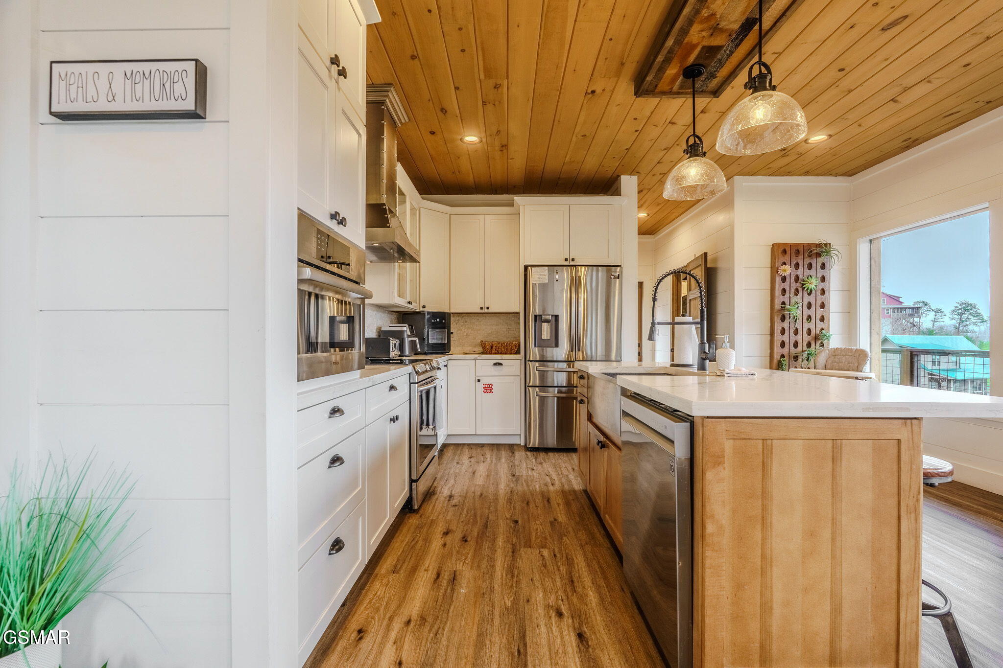 868 Cliff Branch Road Gatlinburg TN 37738