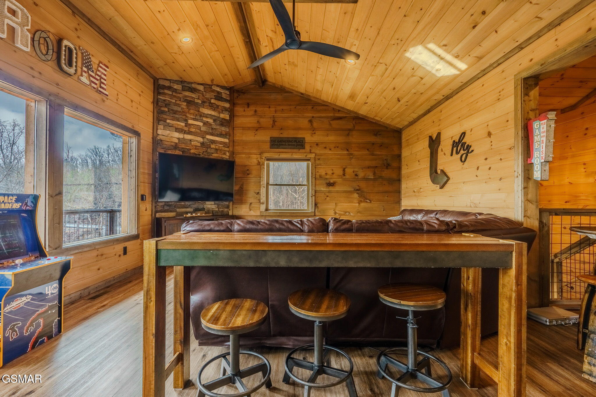 868 Cliff Branch Road Gatlinburg TN 37738