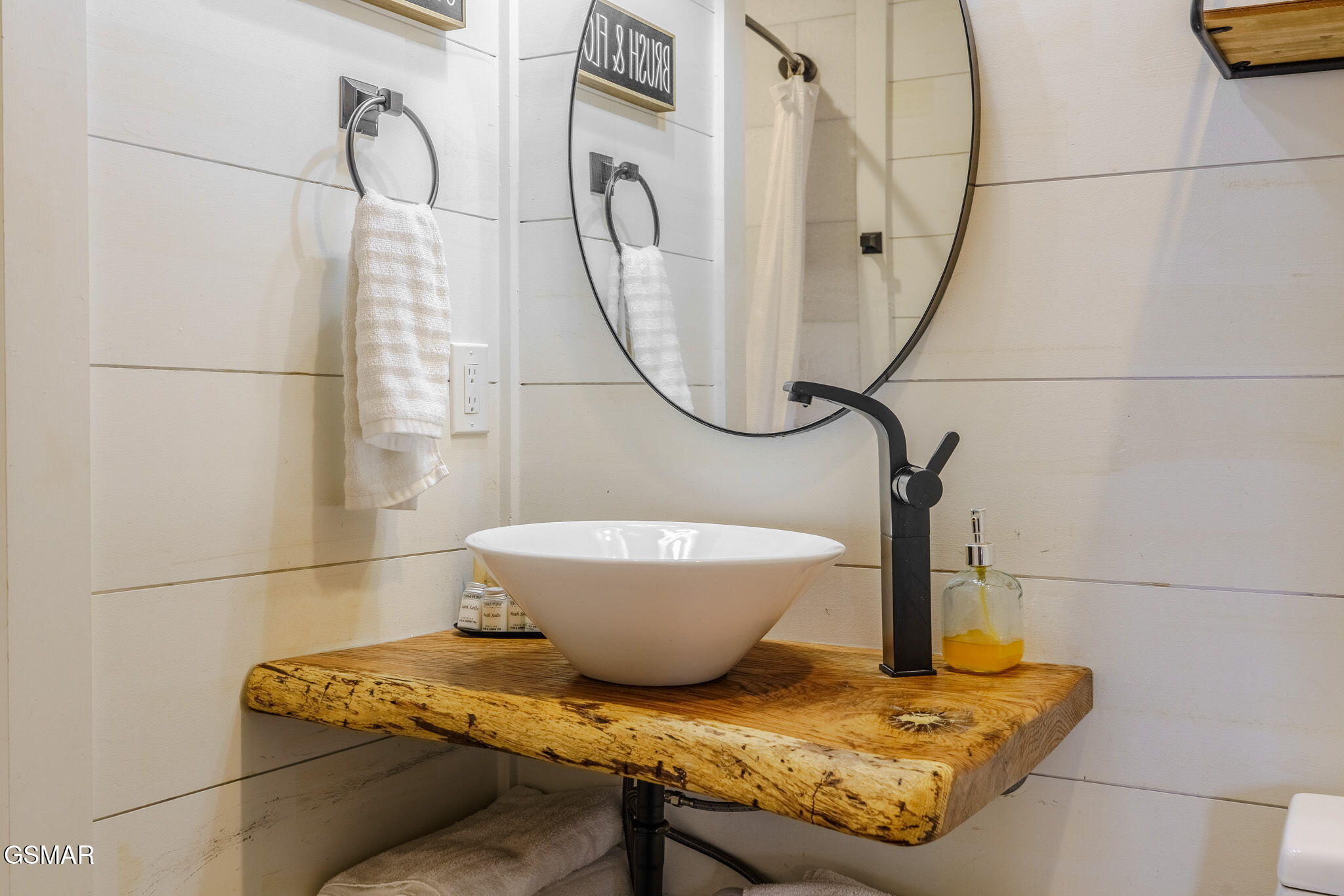 868 Cliff Branch Road Gatlinburg TN 37738