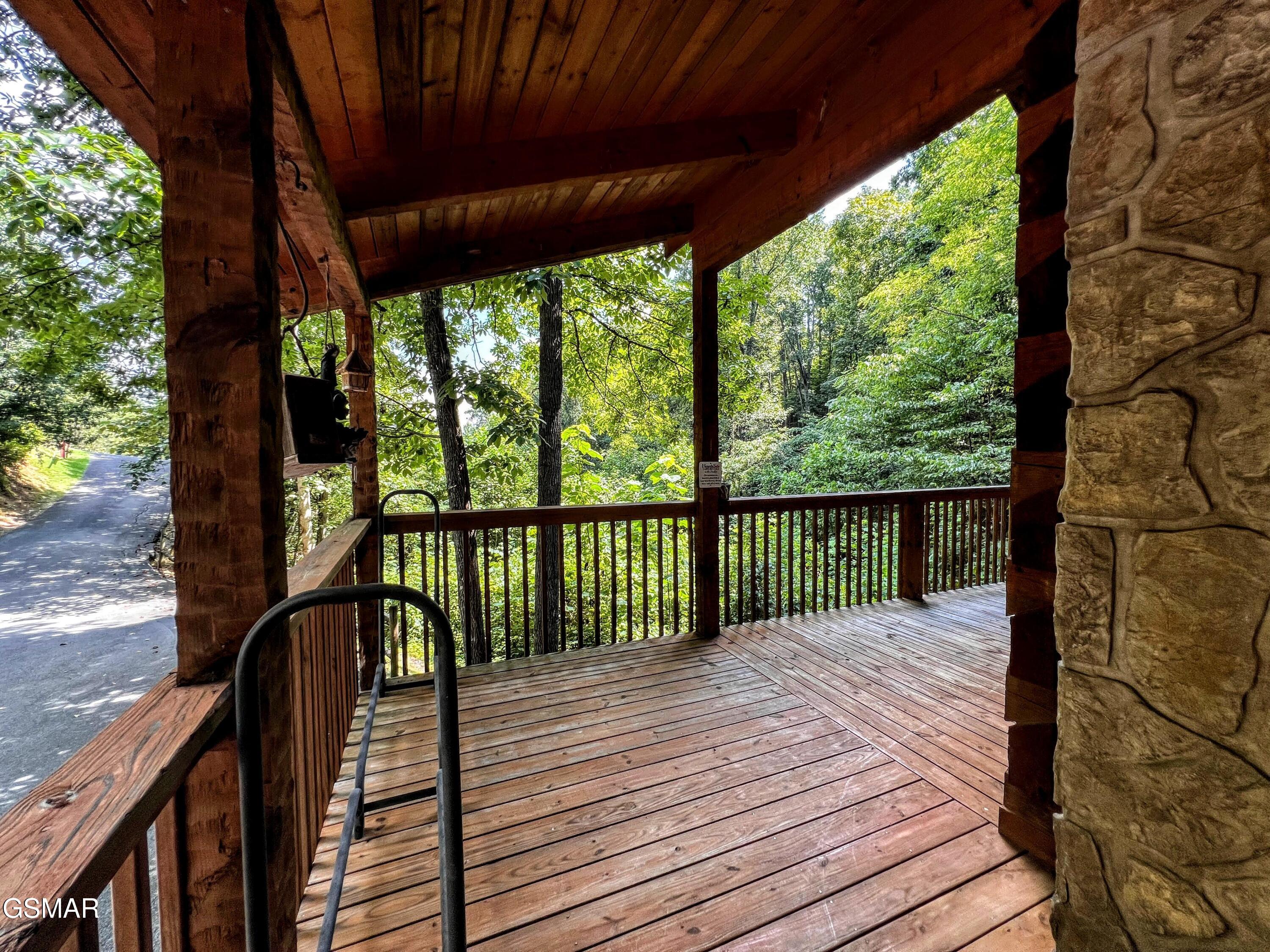 1625 Bluff Ridge Road Sevierville TN 37876