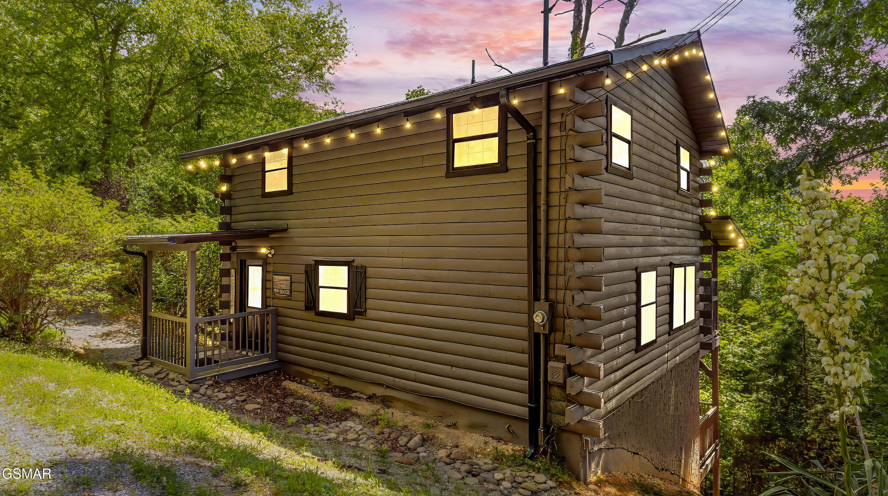 1727 Oakridge View Lane Sevierville TN 37876