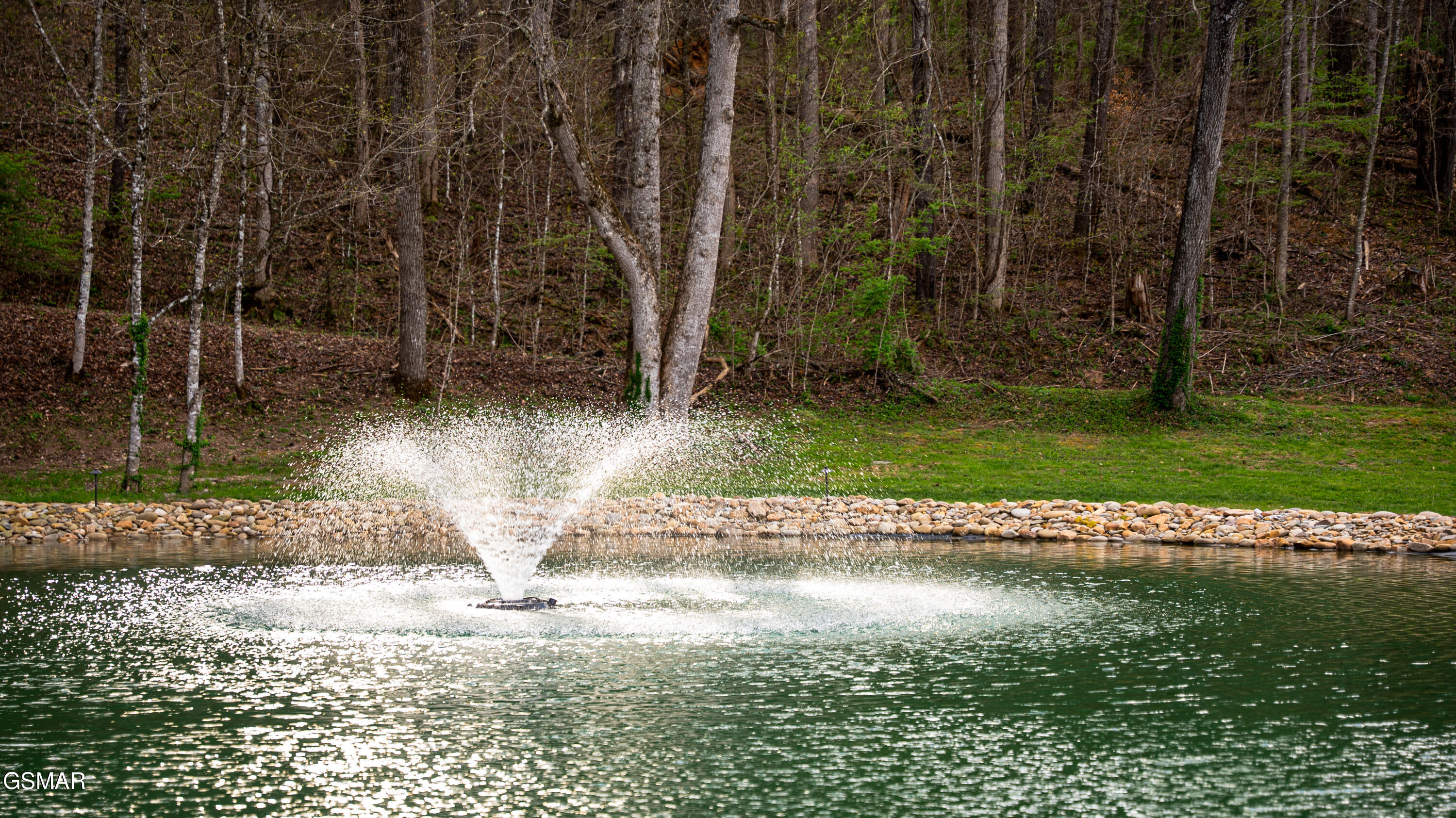 4242 Pearl Valley Road Sevierville TN 37876