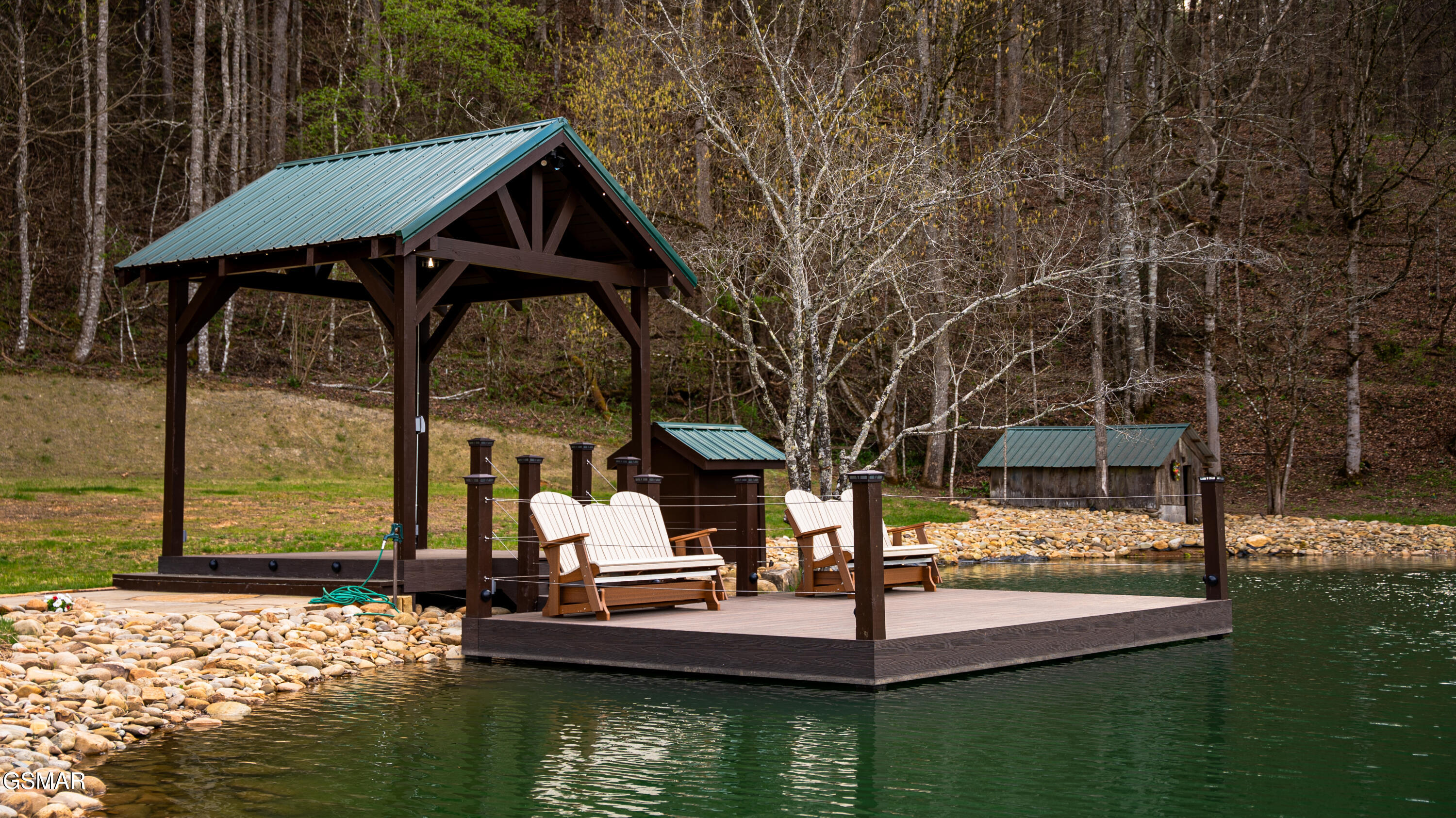 4242 Pearl Valley Road Sevierville TN 37876