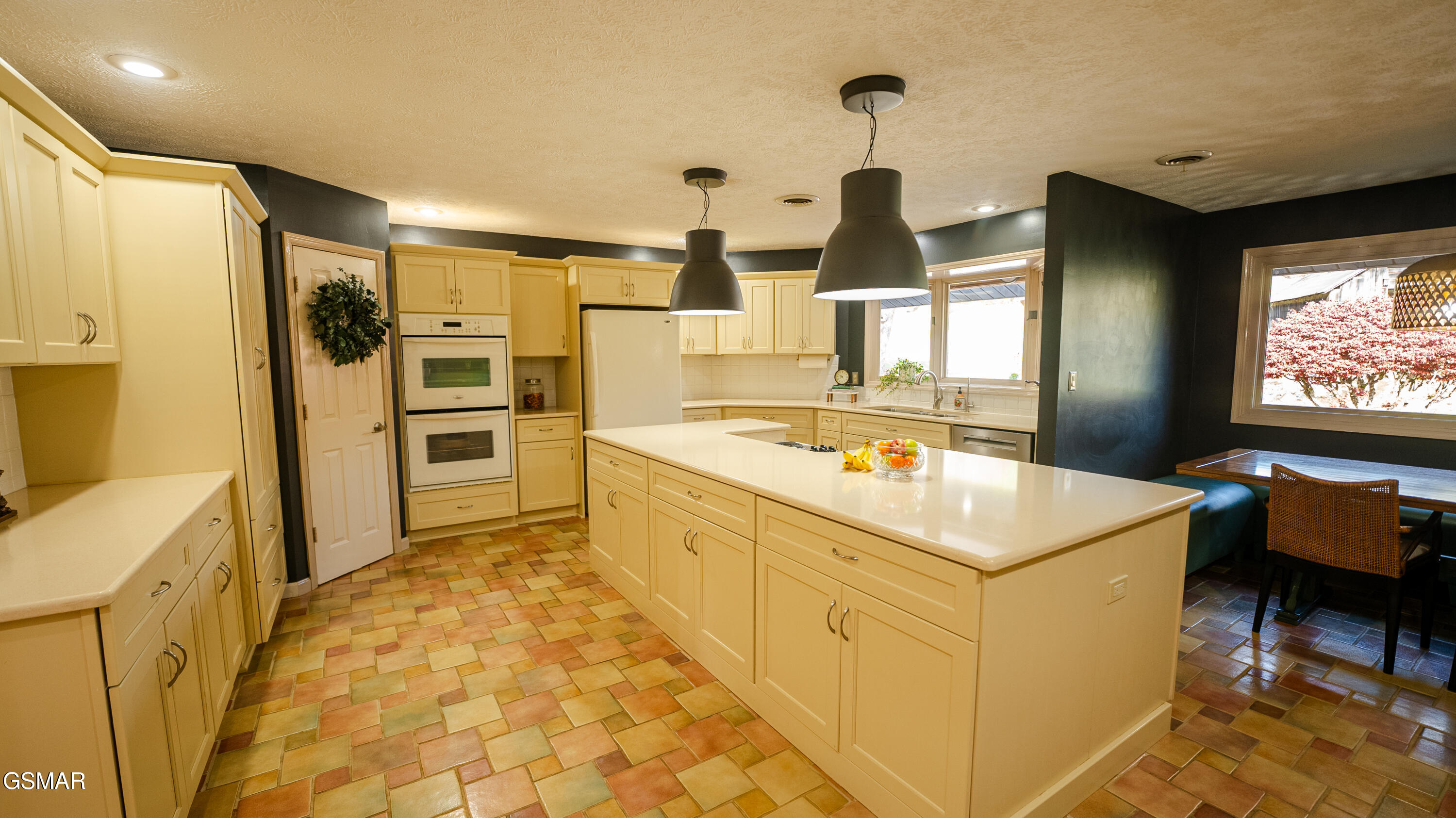4242 Pearl Valley Road Sevierville TN 37876