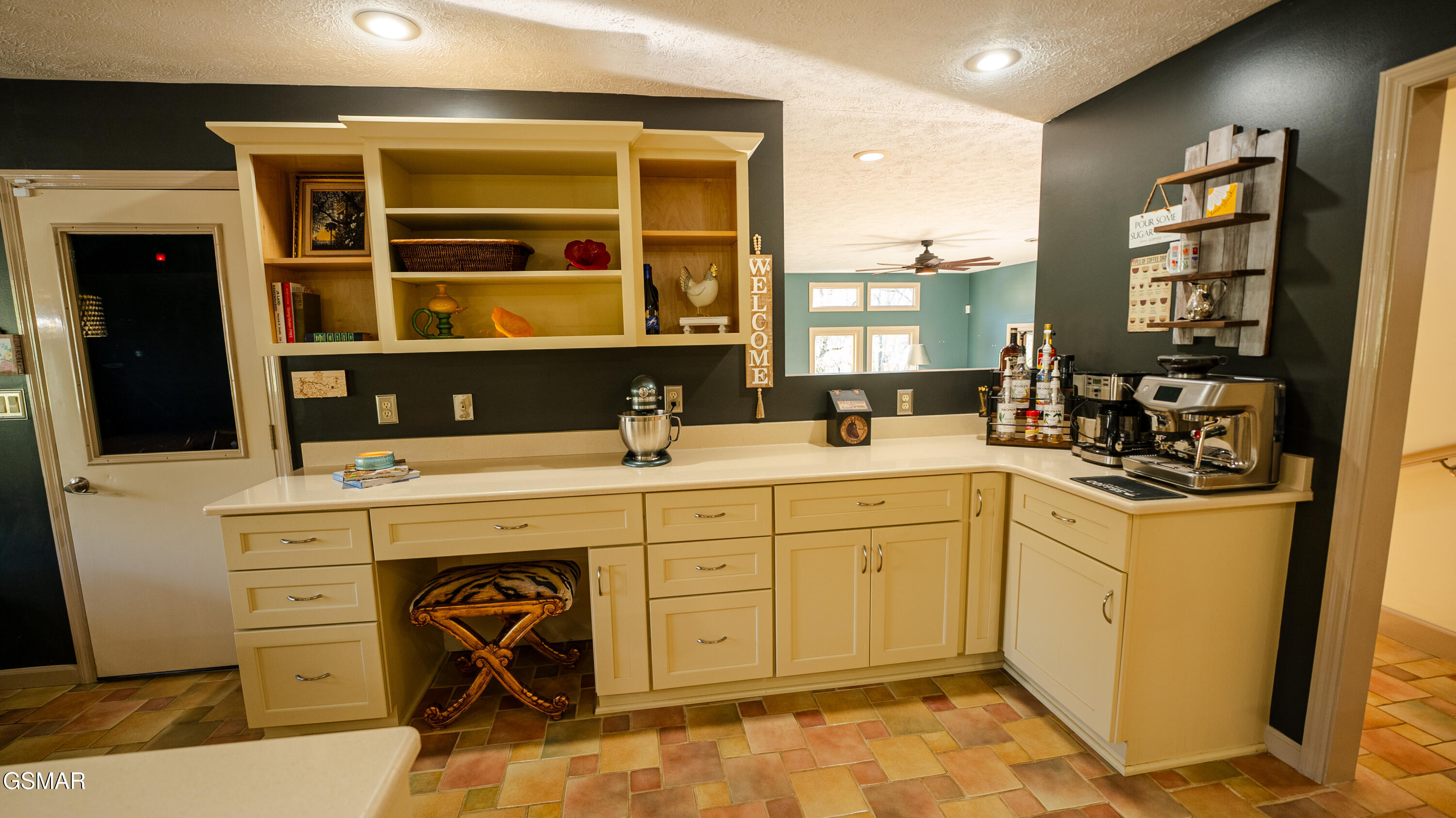 4242 Pearl Valley Road Sevierville TN 37876